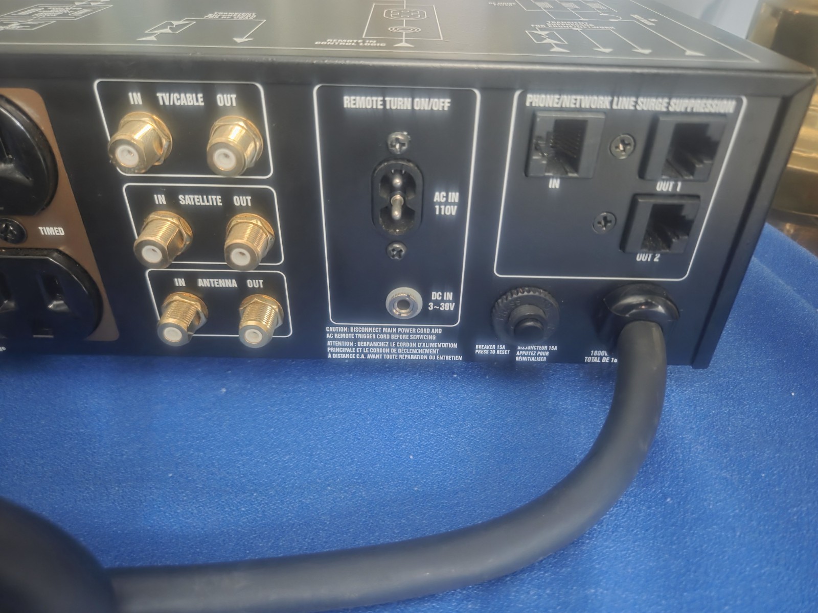 Monster Power HTS 2600 MKII Surge Protector Black/Silver – Nice Condition