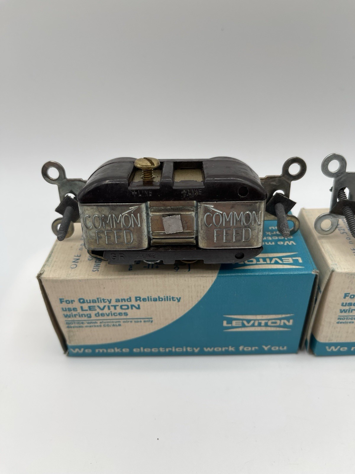 Leviton 5219 Combination Switch Outlet 15A 125V Brown Lot of 2 New Old Stock