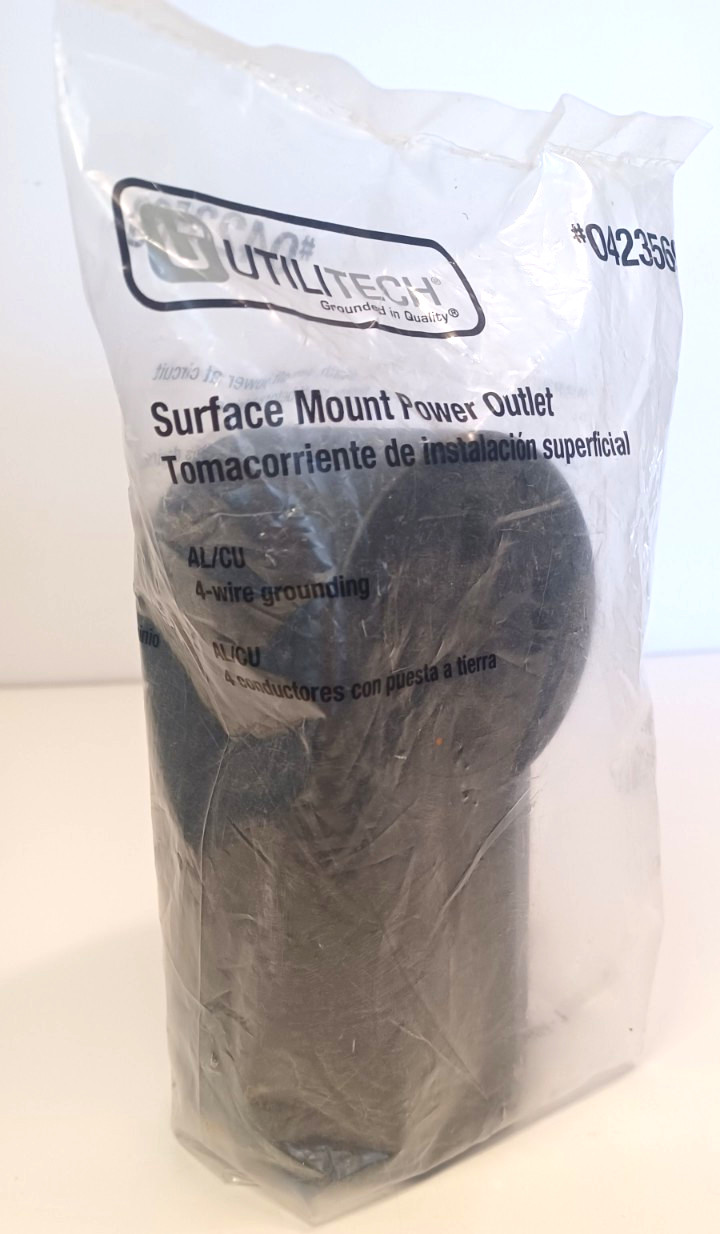 Utilitech 4 Prong Surface Mount Power Outlet 0423569 30A-125/250V NEW SEALED