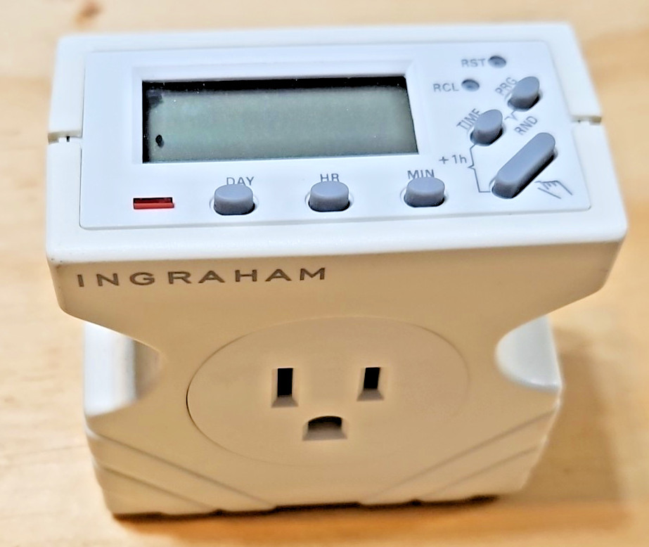 Ingraham Timer electronic digital 1875 Watts Wall Plug Outlet NEW OLD STOCK