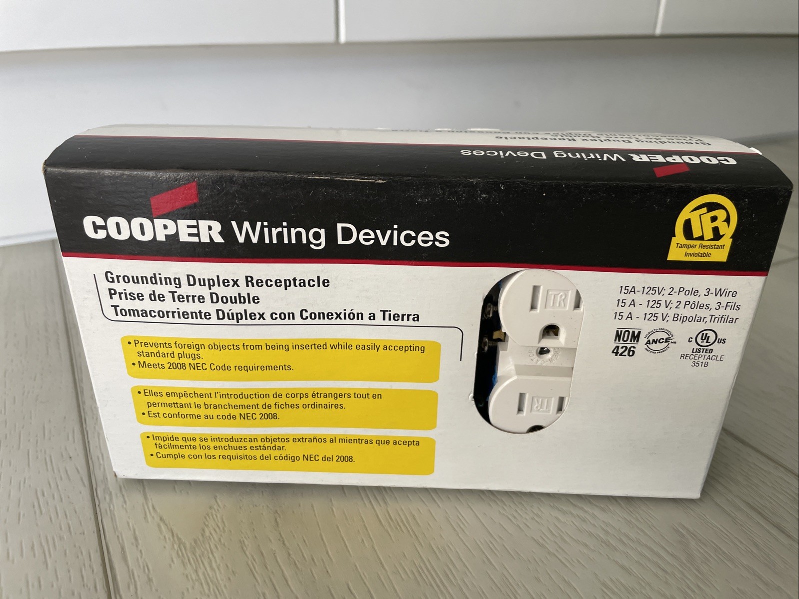 Cooper TR270W Tamper Resistant Duplex NEMA 5-15R Outlet, White, 10-pack