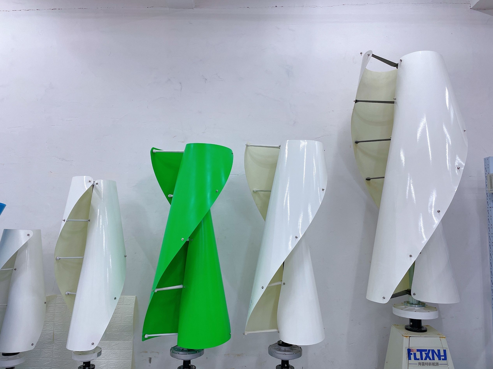 2KW Vertical Axis Wind Turbines 48V 96V 120V 220V Windmill Wind Generator Kit