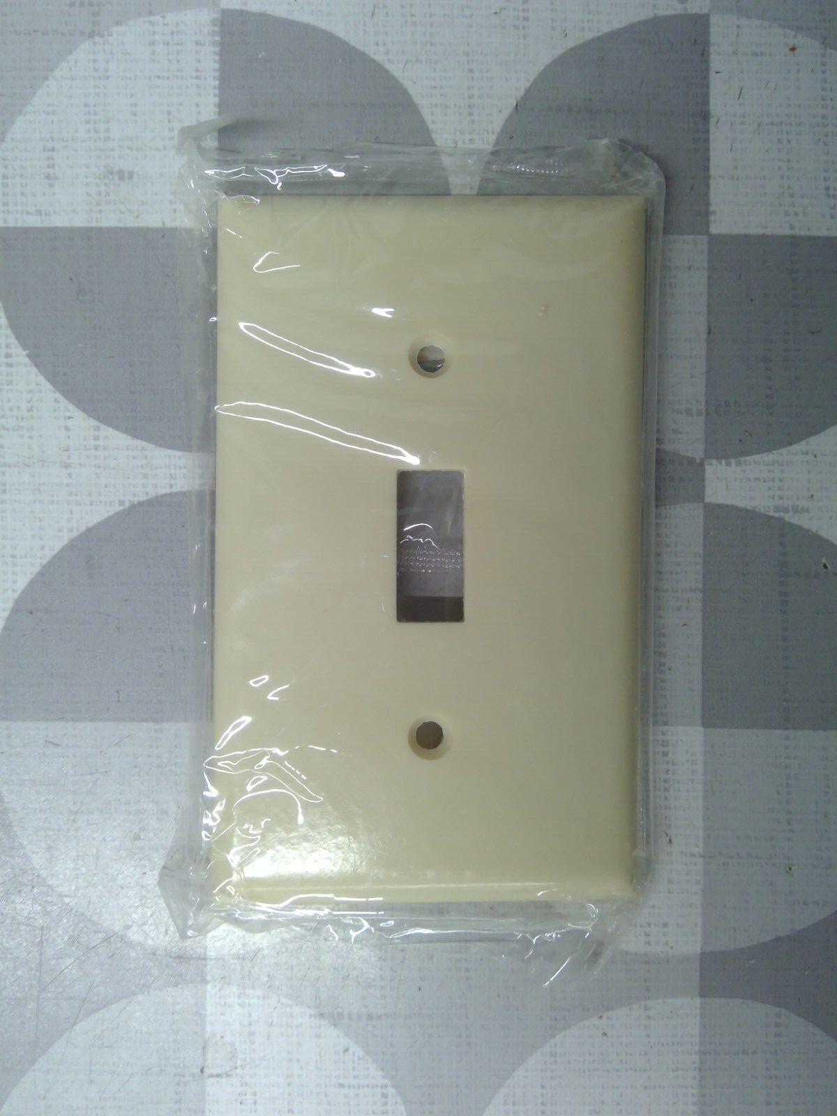 Eagle Electric 2134V 1-Gang Toggle Switch Wallplate, Ivory **Free Shipping**
