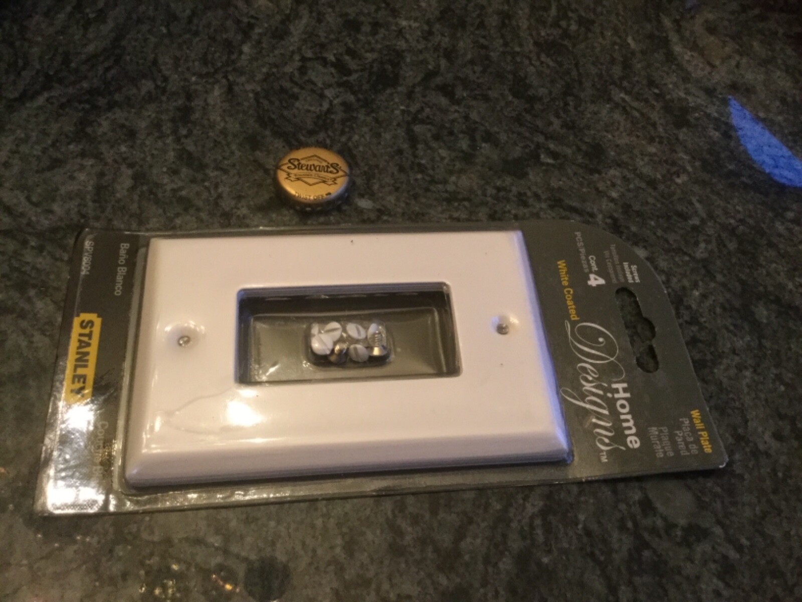 4 metal STANLEY HOME DESIGN GFI WHITE SWITCH PLATE rectangle S824-508