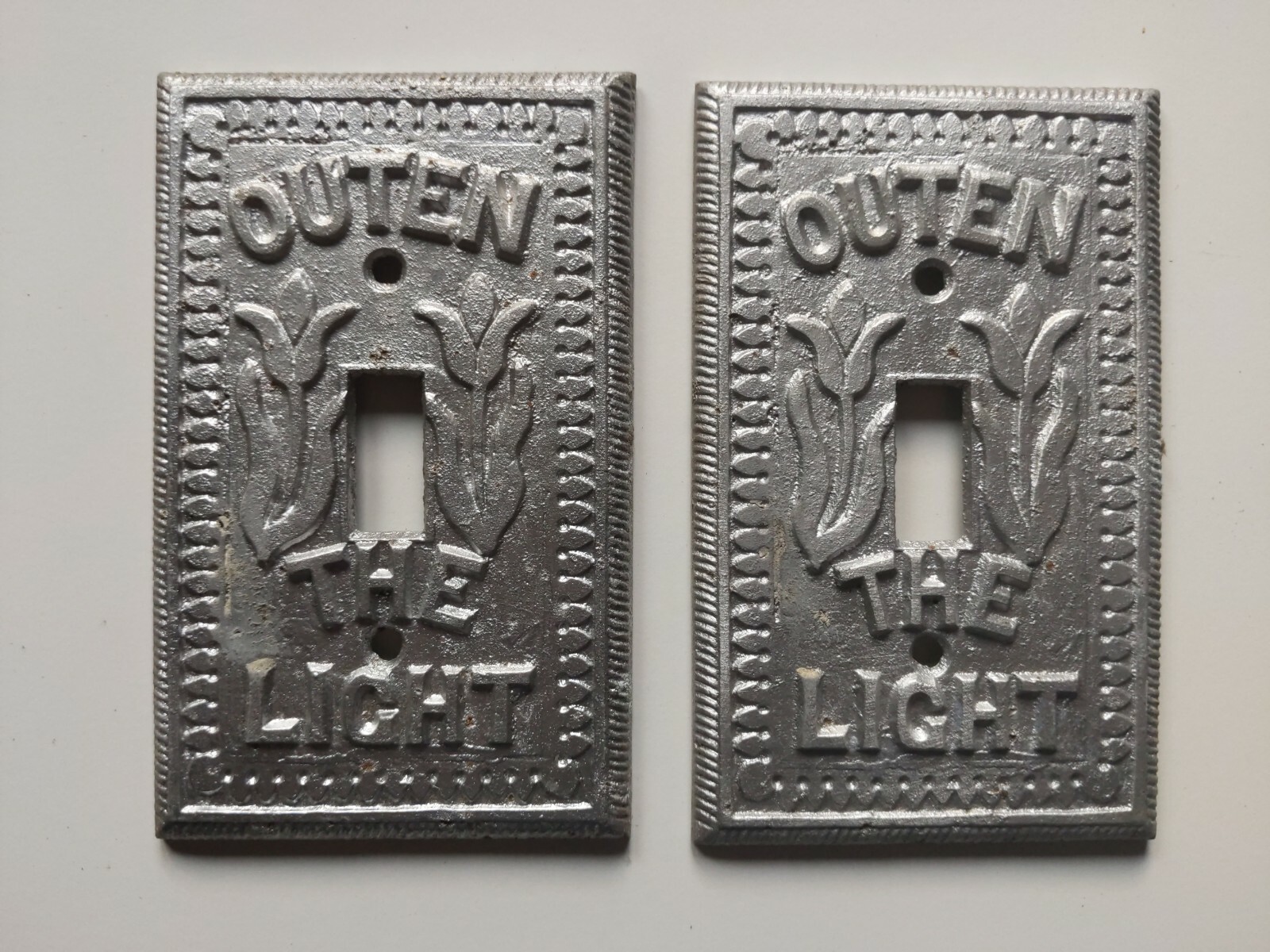 2 Pennsylvania Dutch aluminum Single Light Switch Plate Cover OUTEN THE LIGHTS