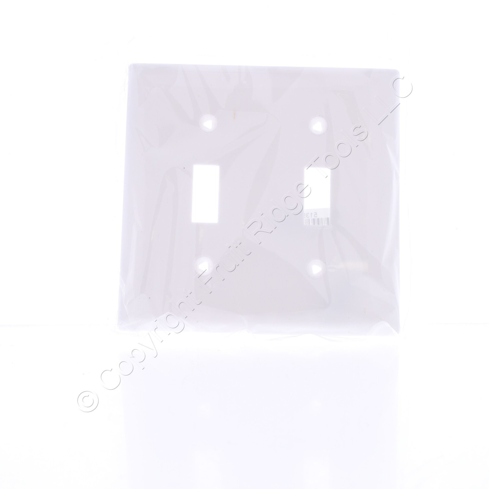 Eaton 5139W White 2-Gang Toggle Unbreakable Nylon Standard Wallplate Cover 10pcs