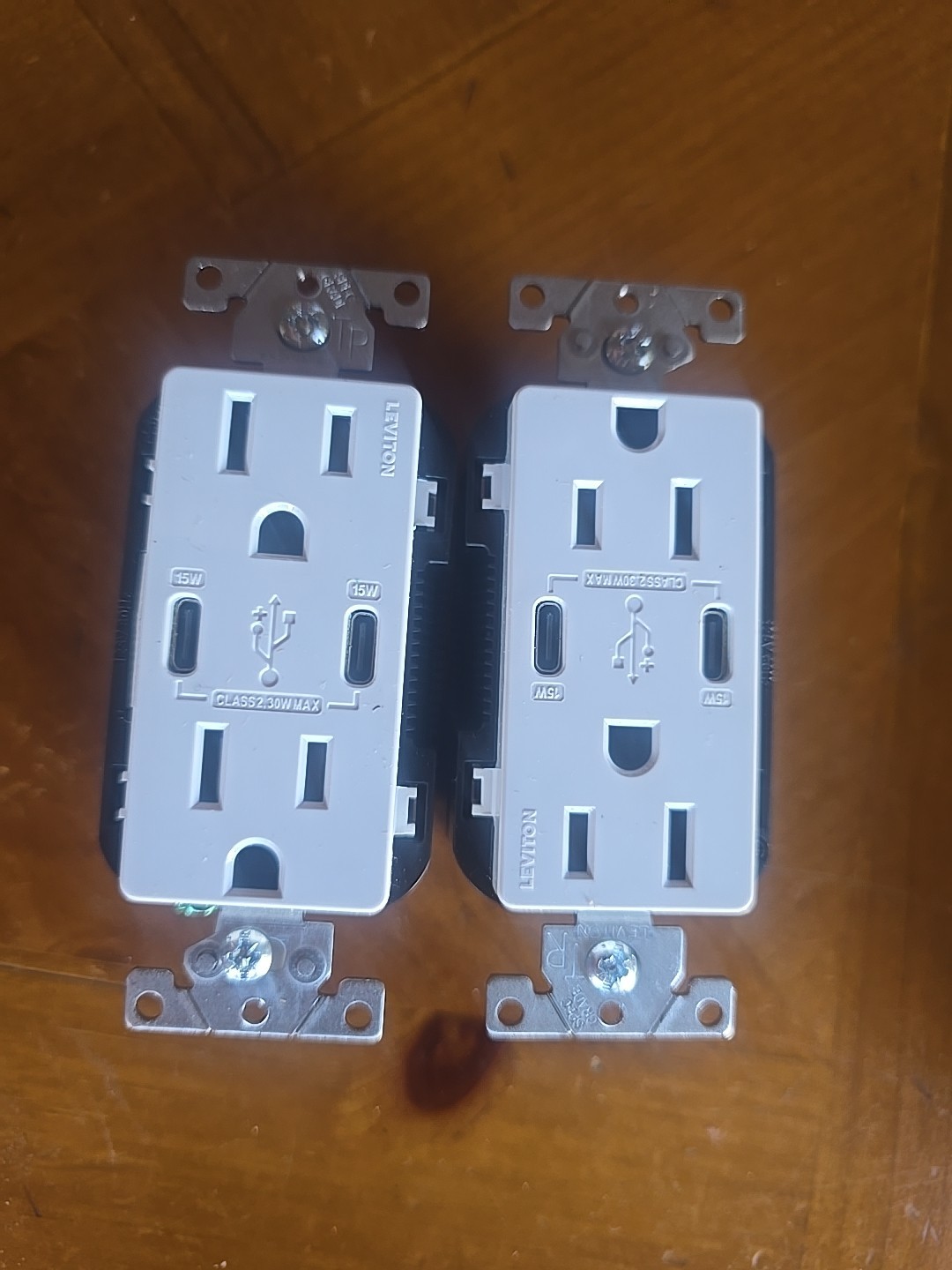 Leviton USB-C Outlets 30W T5637-2BW 6A USB Charger 15A-125V White (2 Pack)
