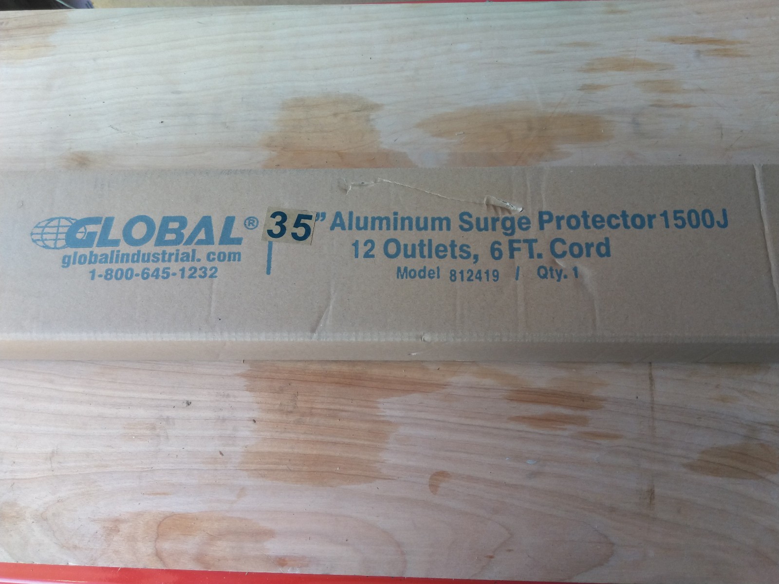 Global Industrial 812419 35″ 12-Outlet Aluminum Surge Protector Power Strip New