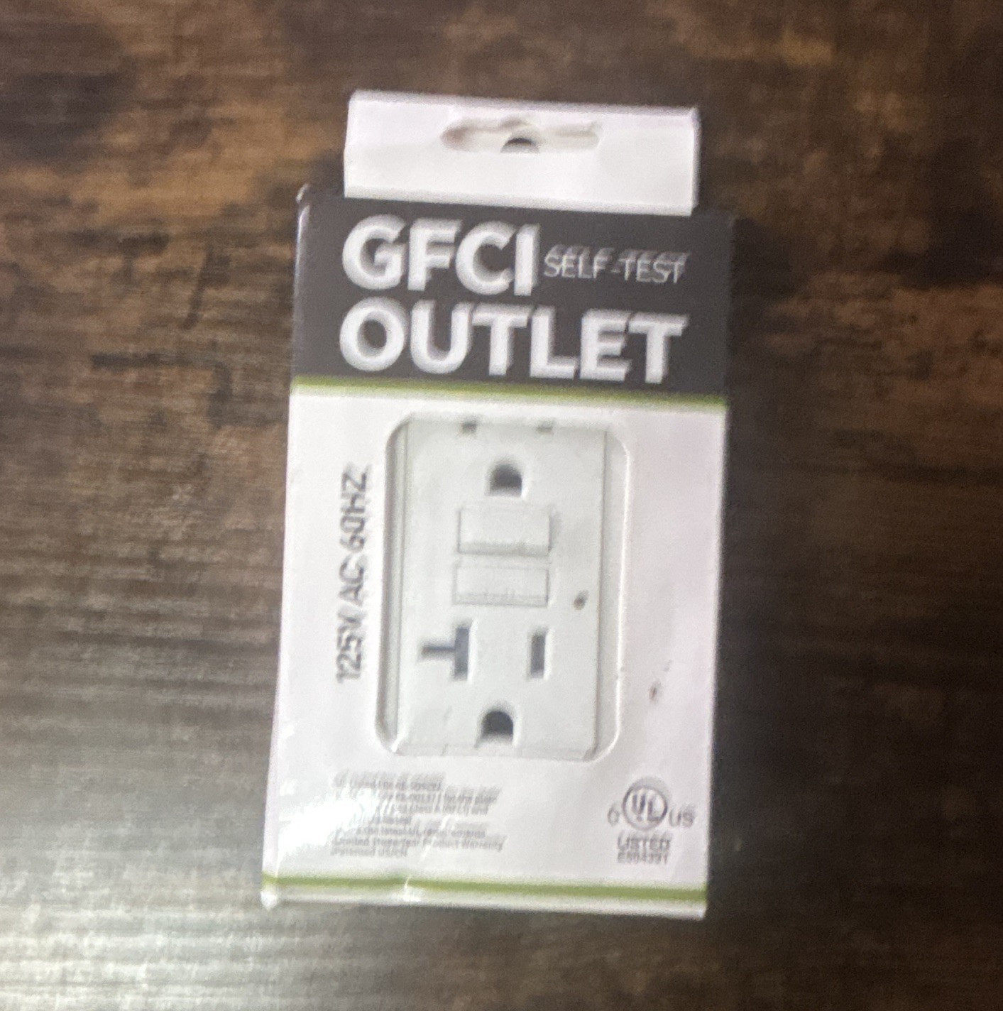 Self-Test GFCI Duplex Outlet, Tamper Resistant, White 15A 101-120V AC
