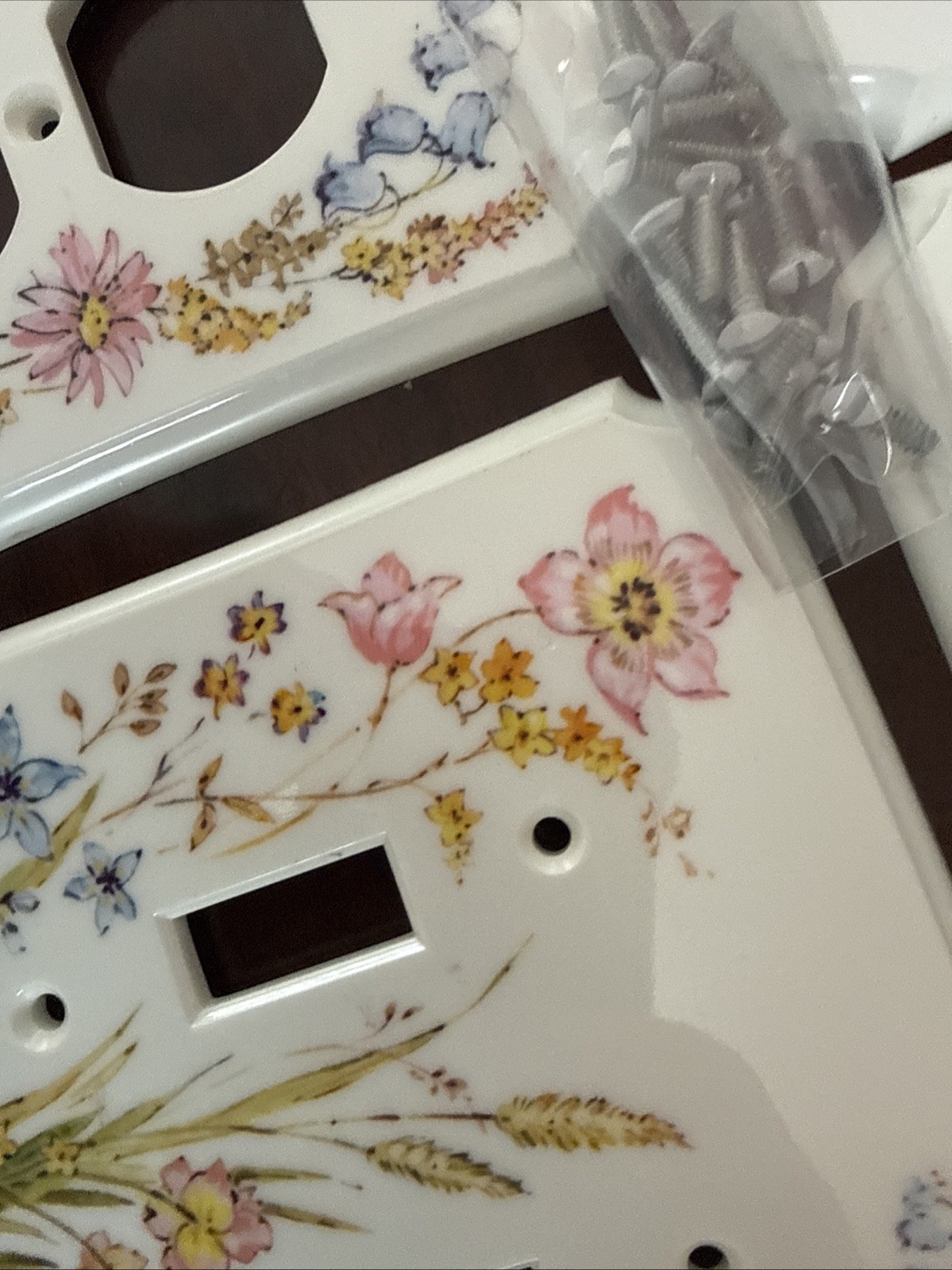 11 Floral Flower Plastic Outlet Switch & Double Gang light Plate Covers kitchen