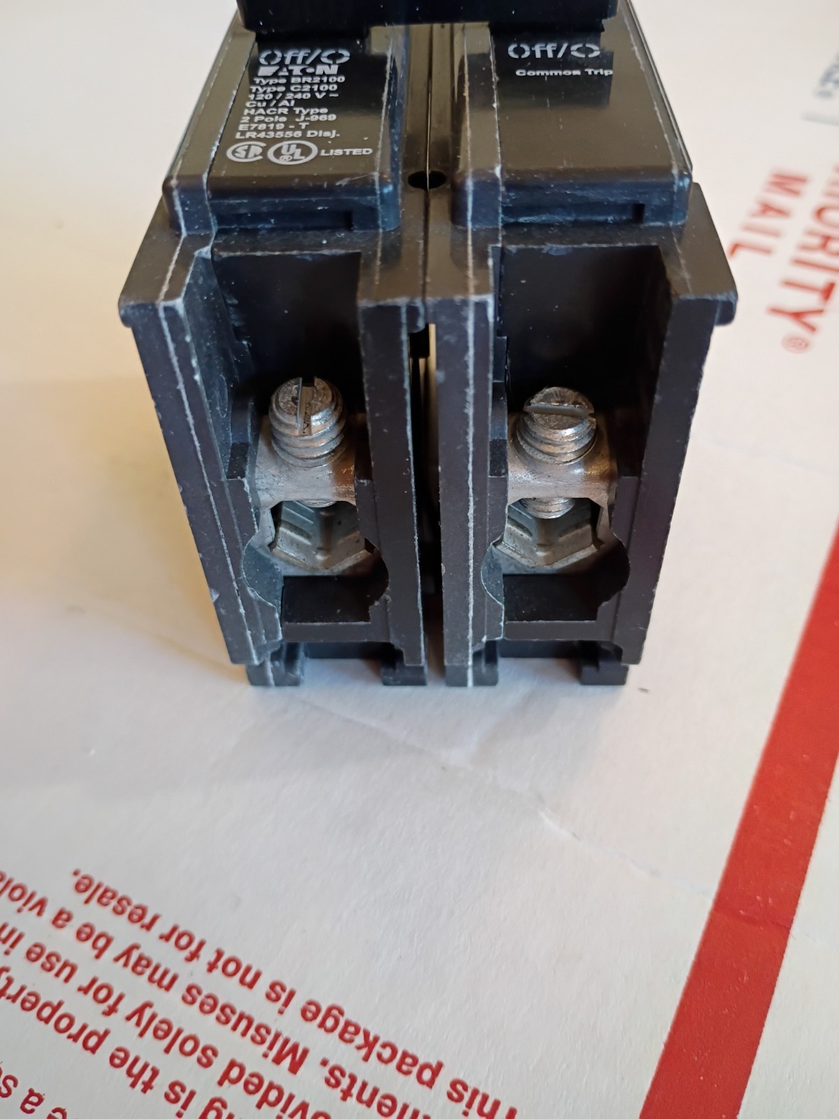 Eaton Cutler Hammer BR2100 Plug-In Circuit Breaker, 2Pole 100 Amp, 120/240V