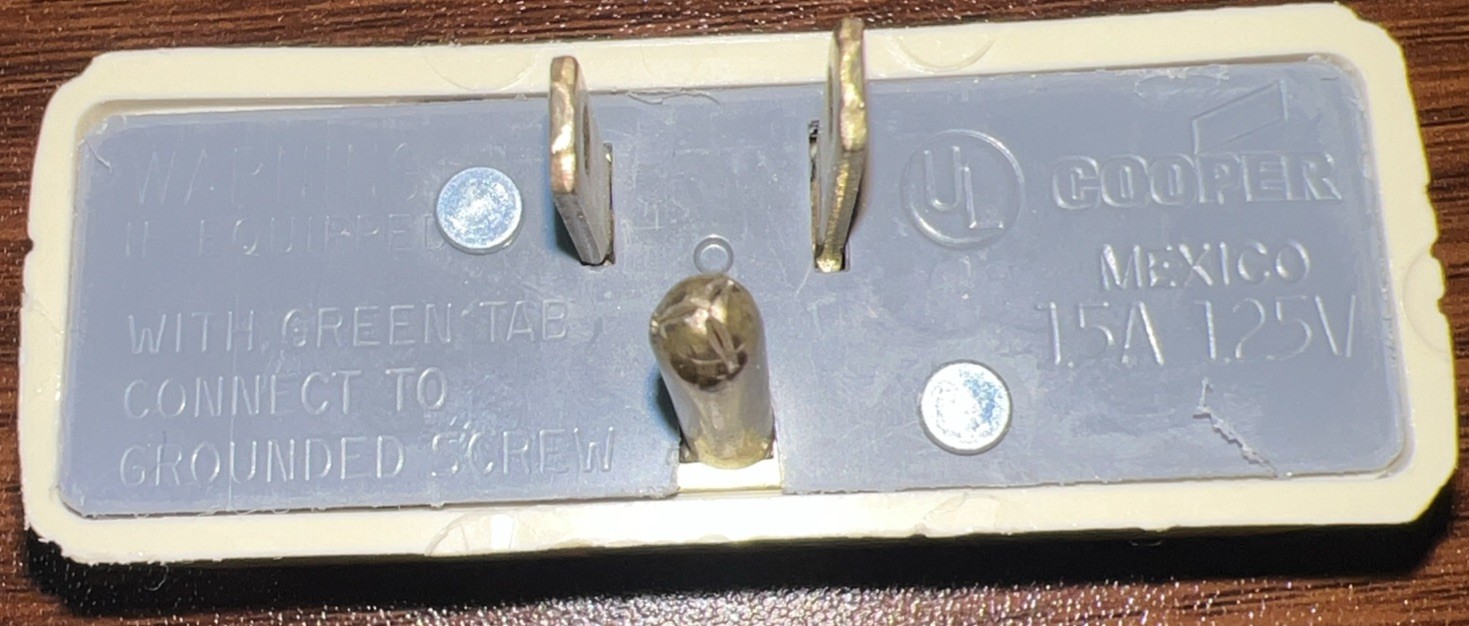 Cooper 1147V-BOX Three Outlet Grounding Outlet Adapter 3 Wire Ivory Tested! 🍀