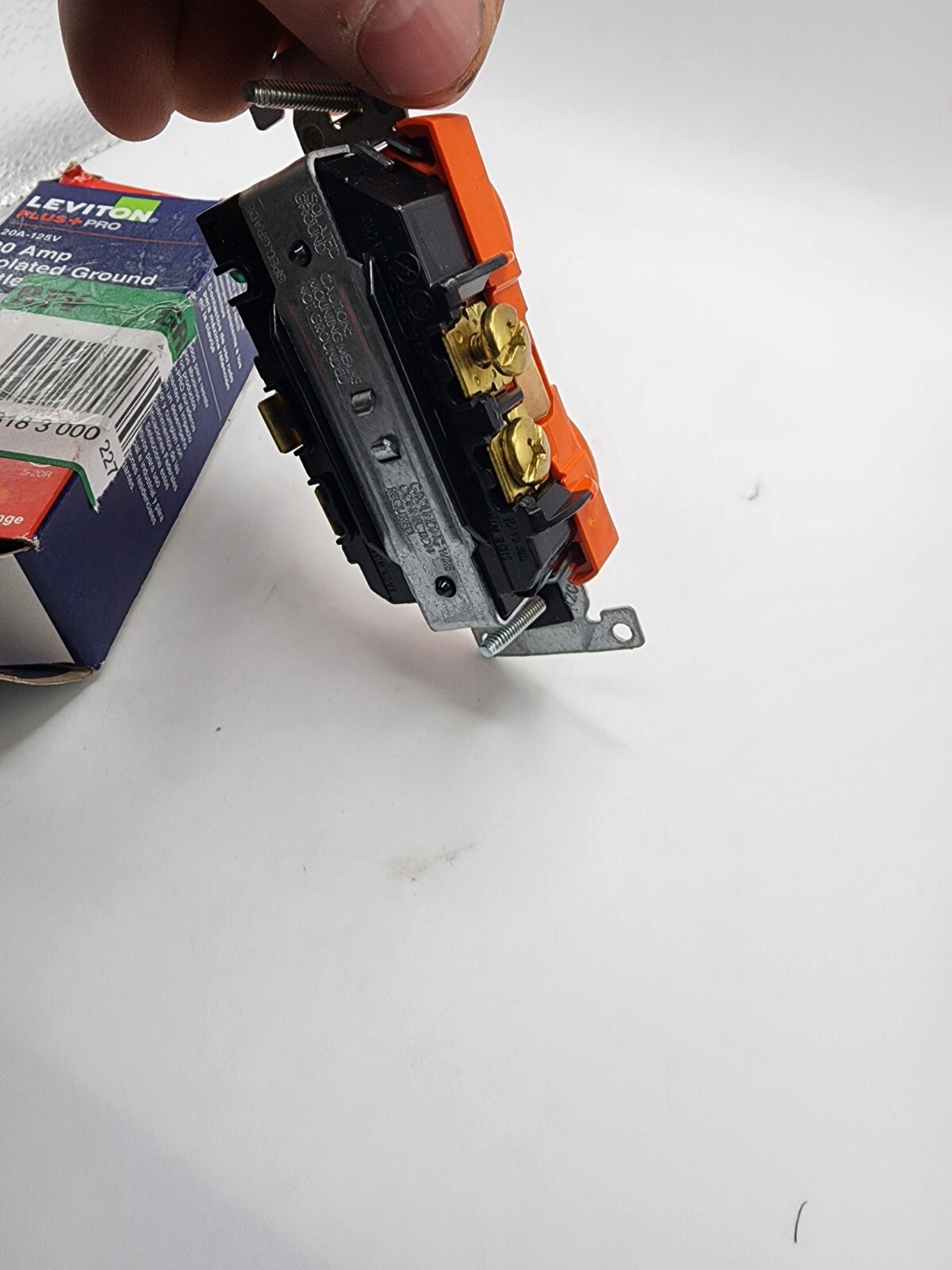 Leviton R51-05362-IGS 20A ISOLATED GROUND OUTLET, ORANGE, FREE SHIPPING