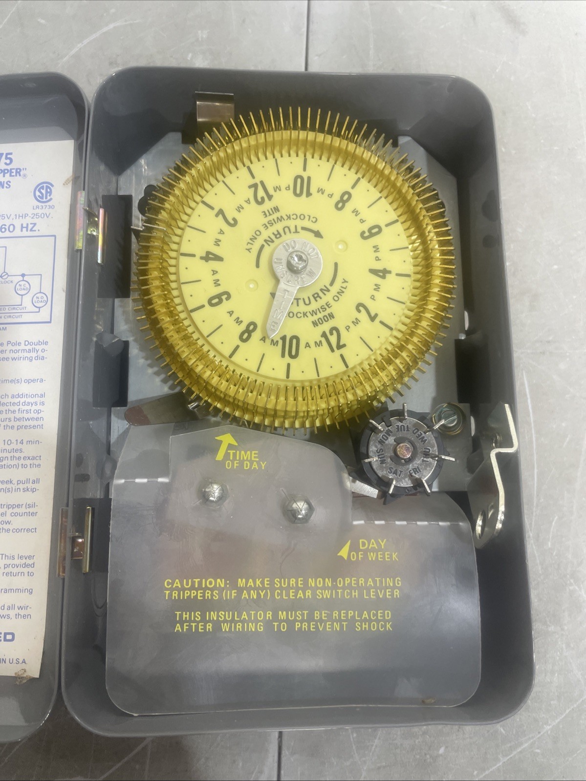 Intermatic T1975 Electromechanical Timer SPDT 24 Hour 125V With 7 Day Skipper