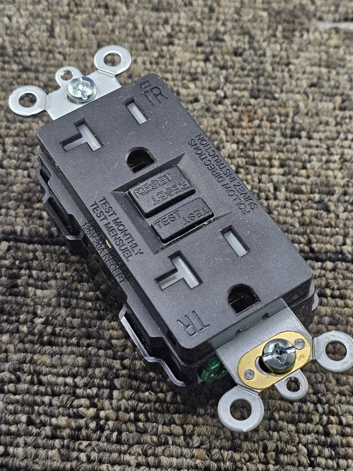 G1920T: 20 Amp Self-Test Ground Fault Circuit Interrupter 125 Volts – Black