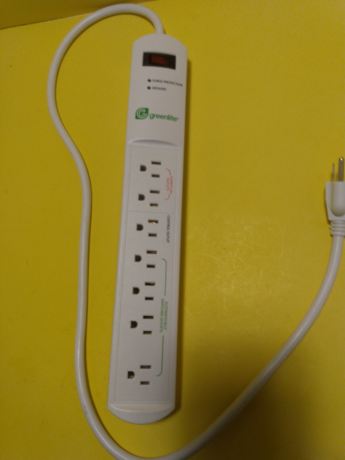 One Greenlite Tier 1 Advanced Current Sensing 7 Outlet Power Strip Laptop PC TV