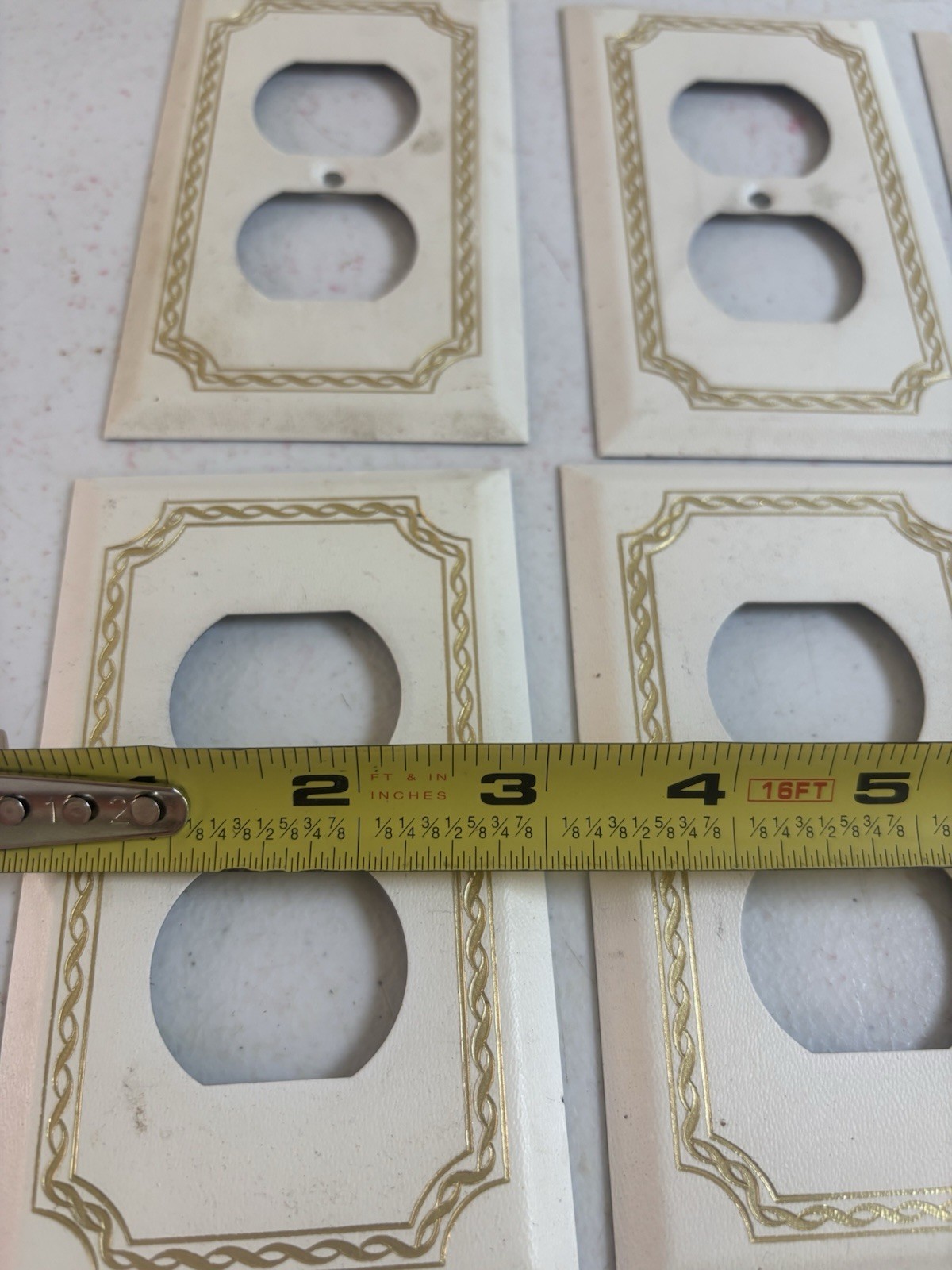 Vtg American Tack White Outlet Covers & 1 Wall Switch W/Gold Filigree Borders #8