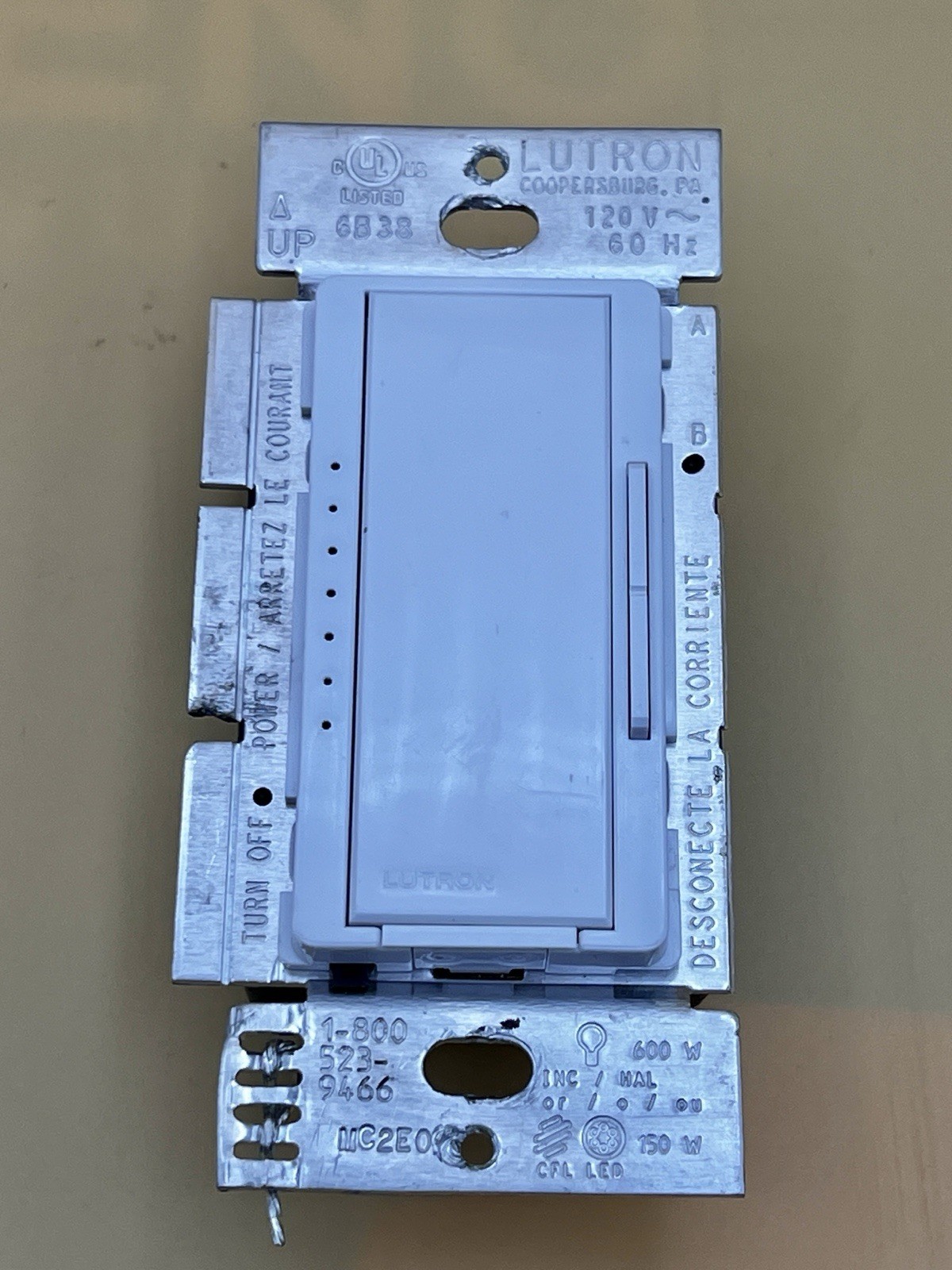 Lutron Maestro MACL-153MR-WH Digital Dimmer Switch (White) – Used