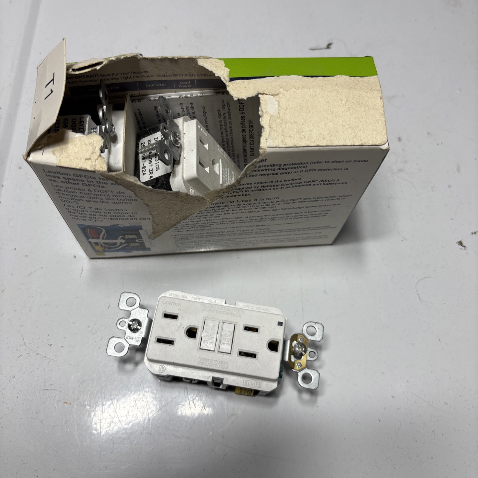 Leviton 15 Amp 125v GFCI Outlet Box Of 4 Pcs Cat# GFNT1-4W 4 PCs New