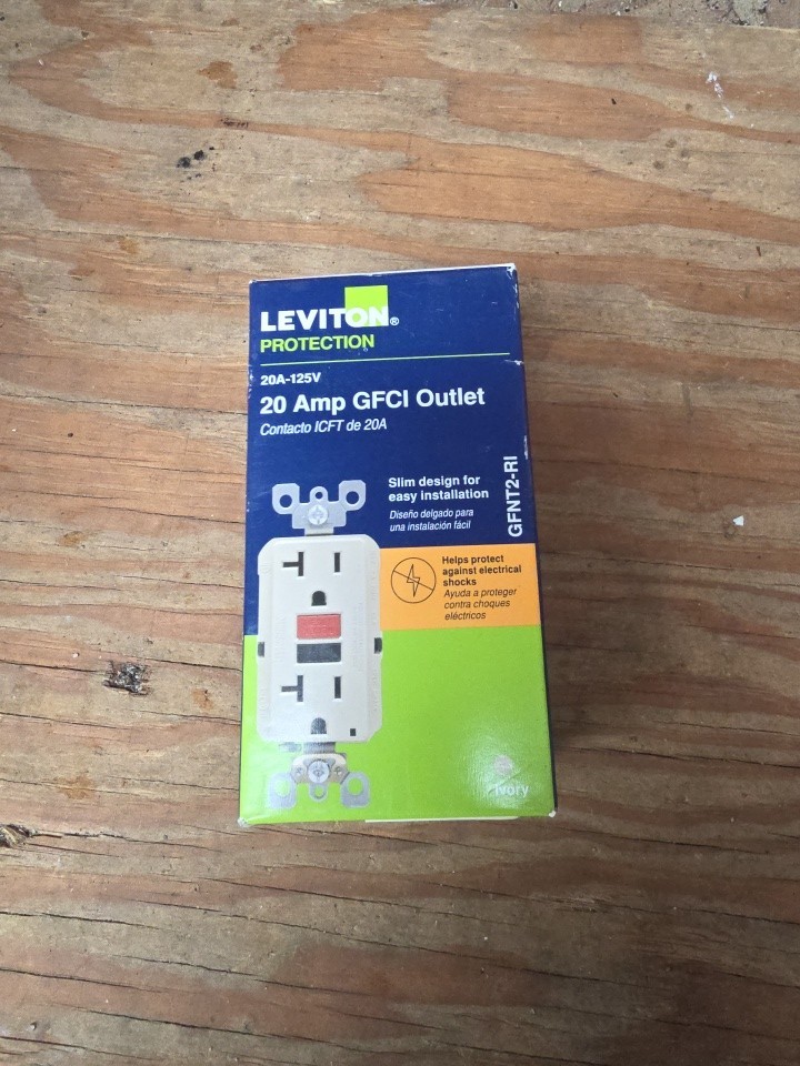 LEVITON PROTECTION GFNT2-RW 20 AMP GFCI OUTLET 20A-125V WHITE NEW