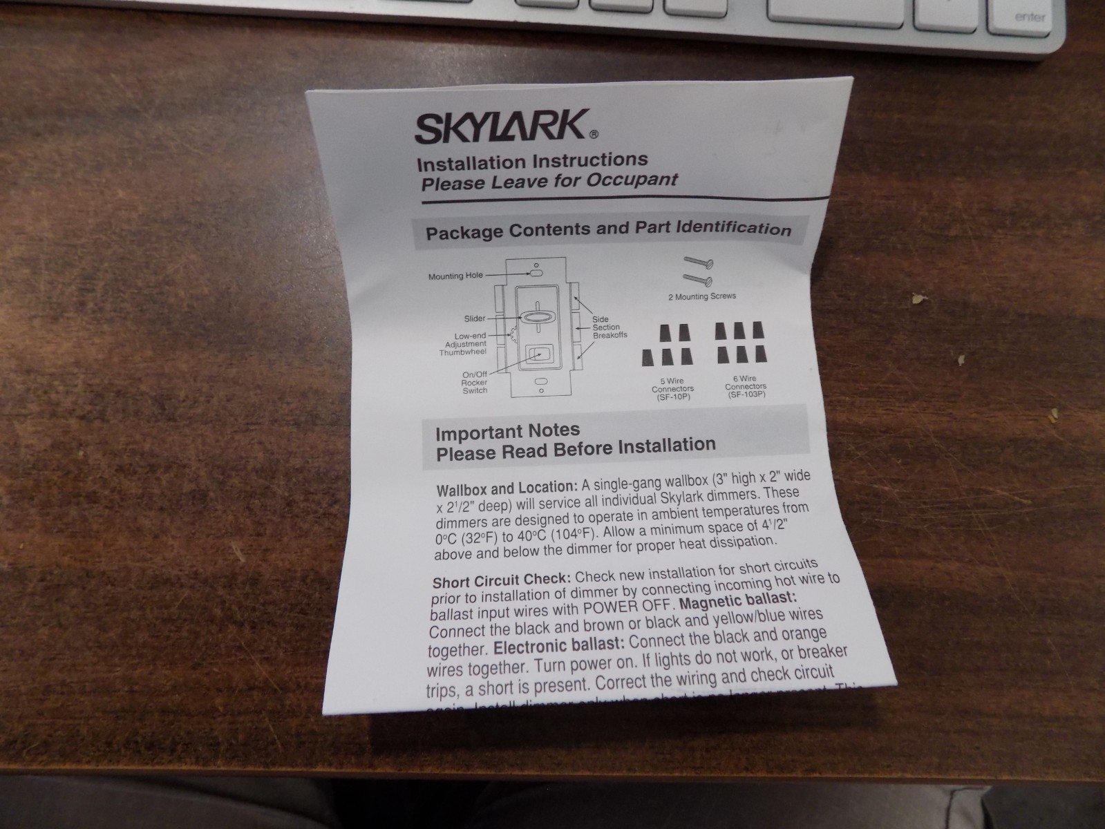 Lutron Skylark SF-103P-AL 3-way Preset Dimmer with on/off Switch – 8A – 120V – A