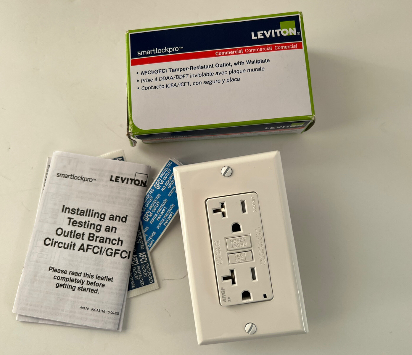 Leviton White GFTR2-W GFCI Smartlock Pro Tamper-Resistant 20A-125V TR 5-20R