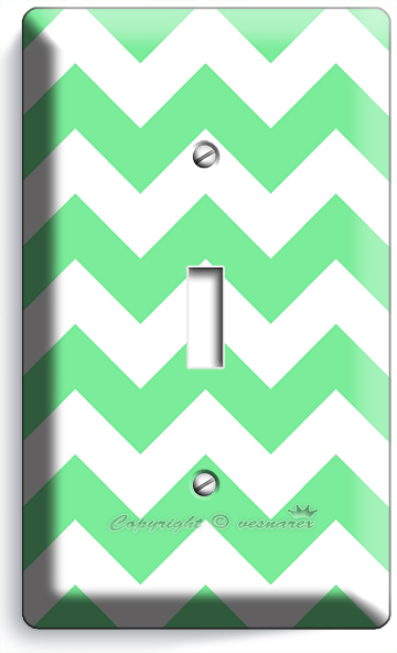 LITE GREEN CHEVRON ZIG ZAG MODERN LIGHT SWITCH WALL PLATE OUTLET ROOM HOME DECOR