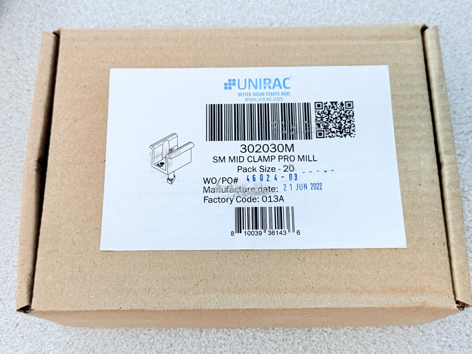 NEW BOX OF 20 Unirac 302030D Solar Mid Clamps, Mill Finish, Lot
