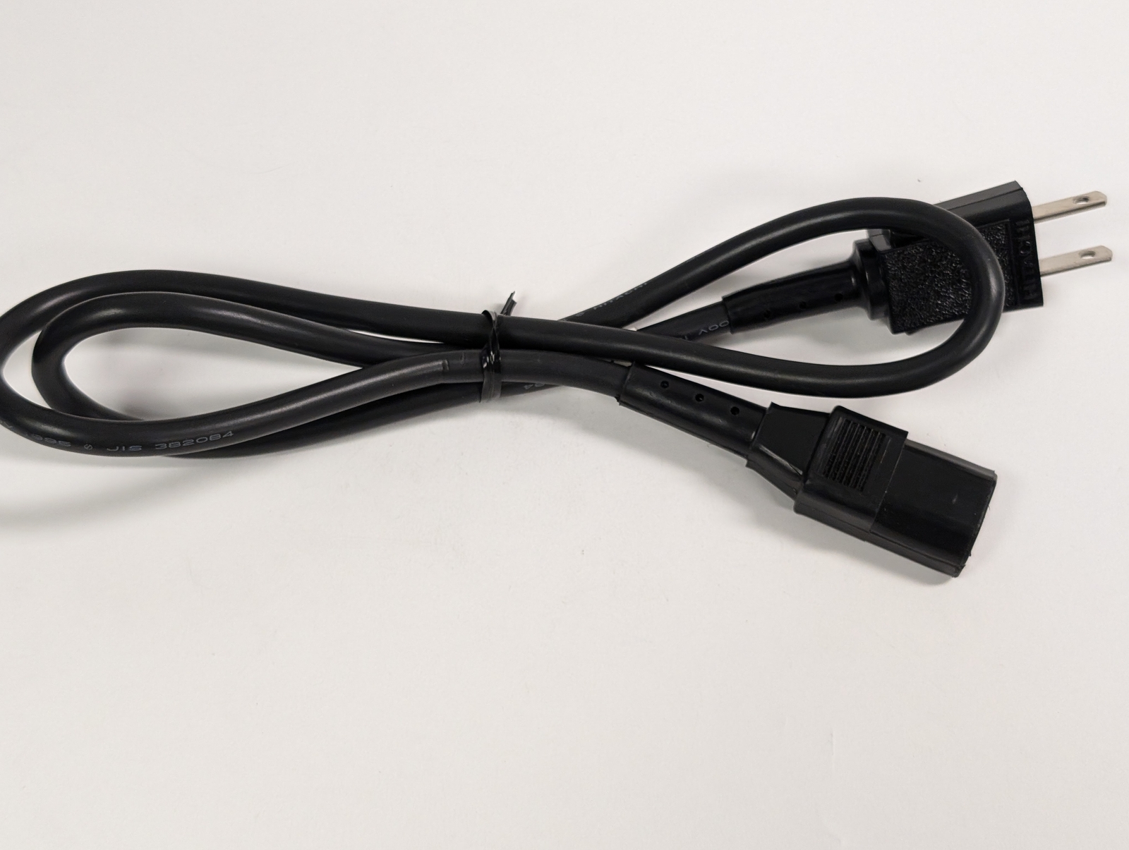 2 PIN AC PLUG to 3 PIN IEC FEMALE SOCKET