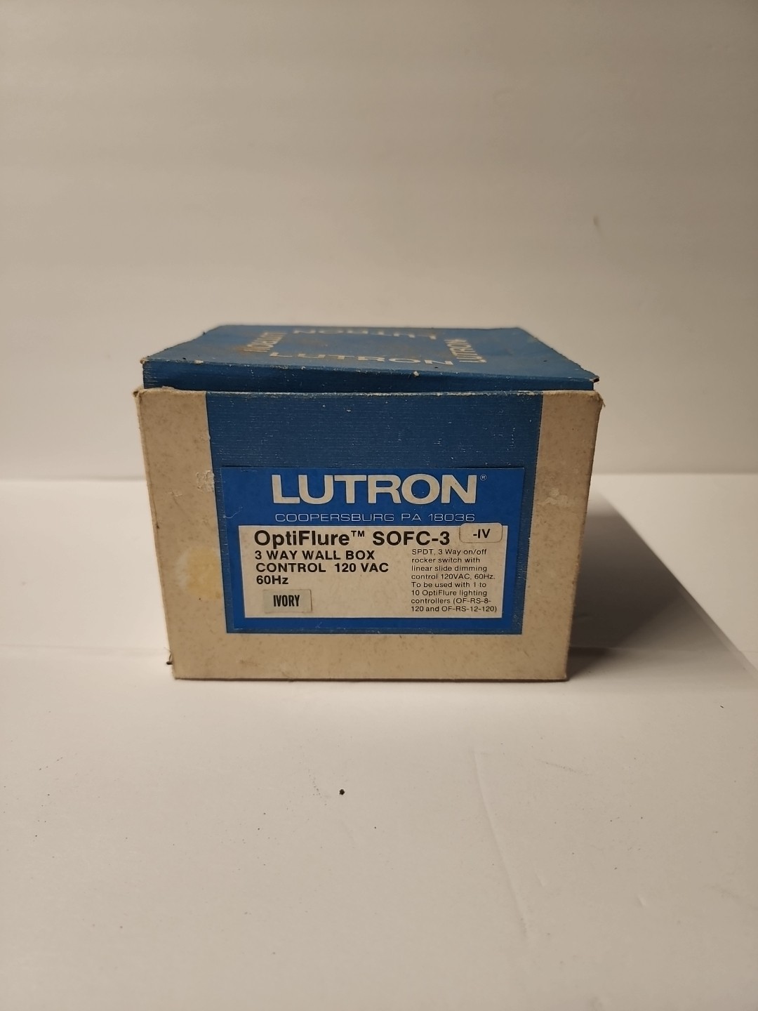 Lutron Optiflure Sofc-3 3 Way Wall Box Control Dimmer 120 Volts, 60 Hz
