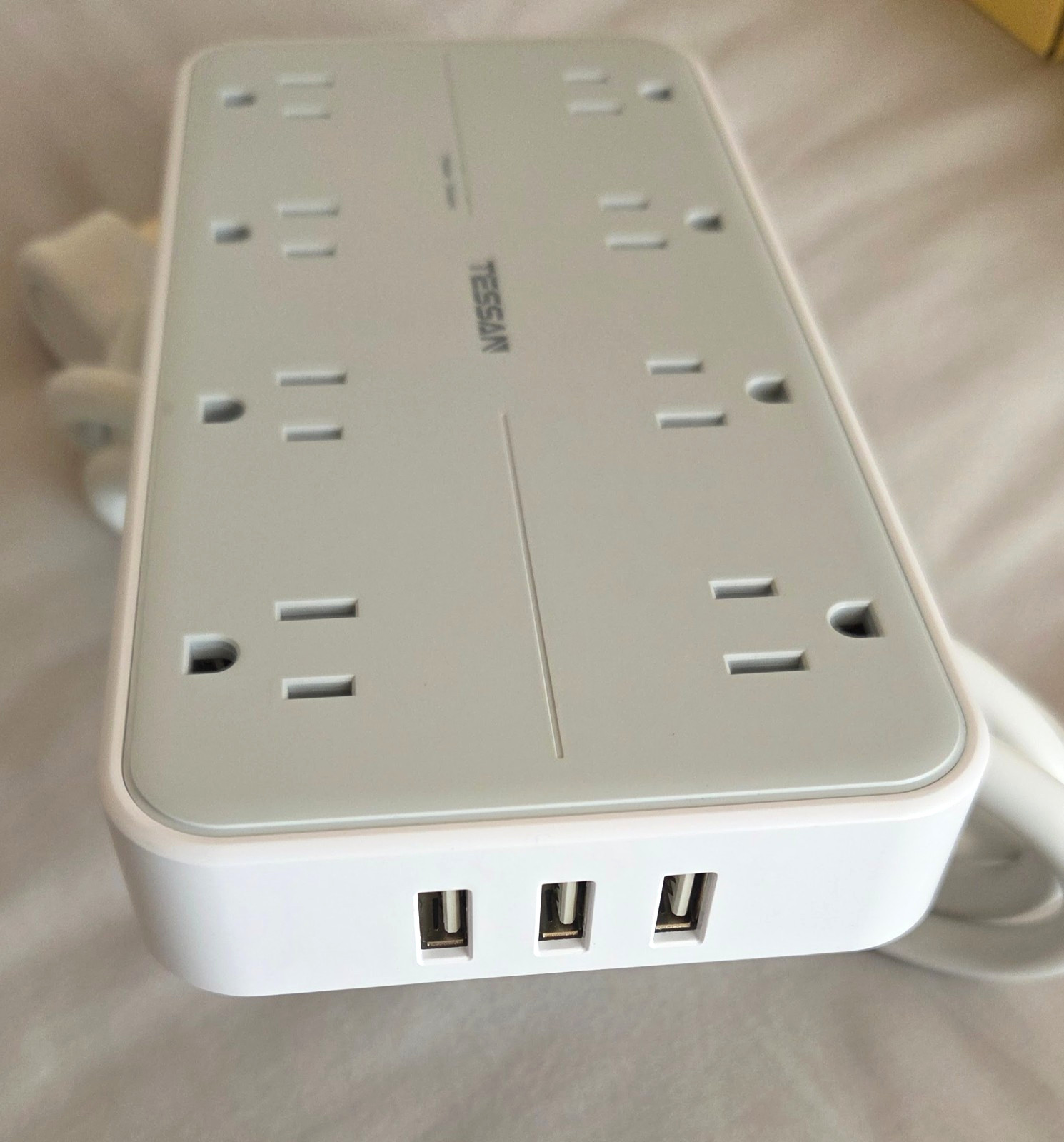 5pc LOT Tessan & Mifaso Multi Outlet Power Strip with Wide Outlet & USB Charging