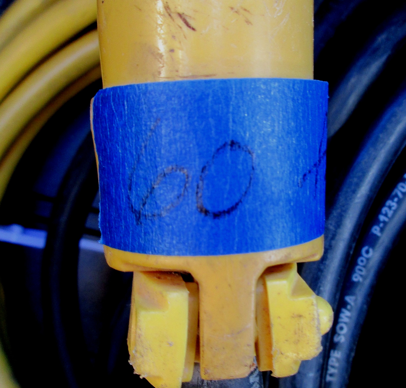 Unbranded RV Extension Cord 30 Amp 60 ft 10/3 Type SOW-A 90degreeC Black/Yellow