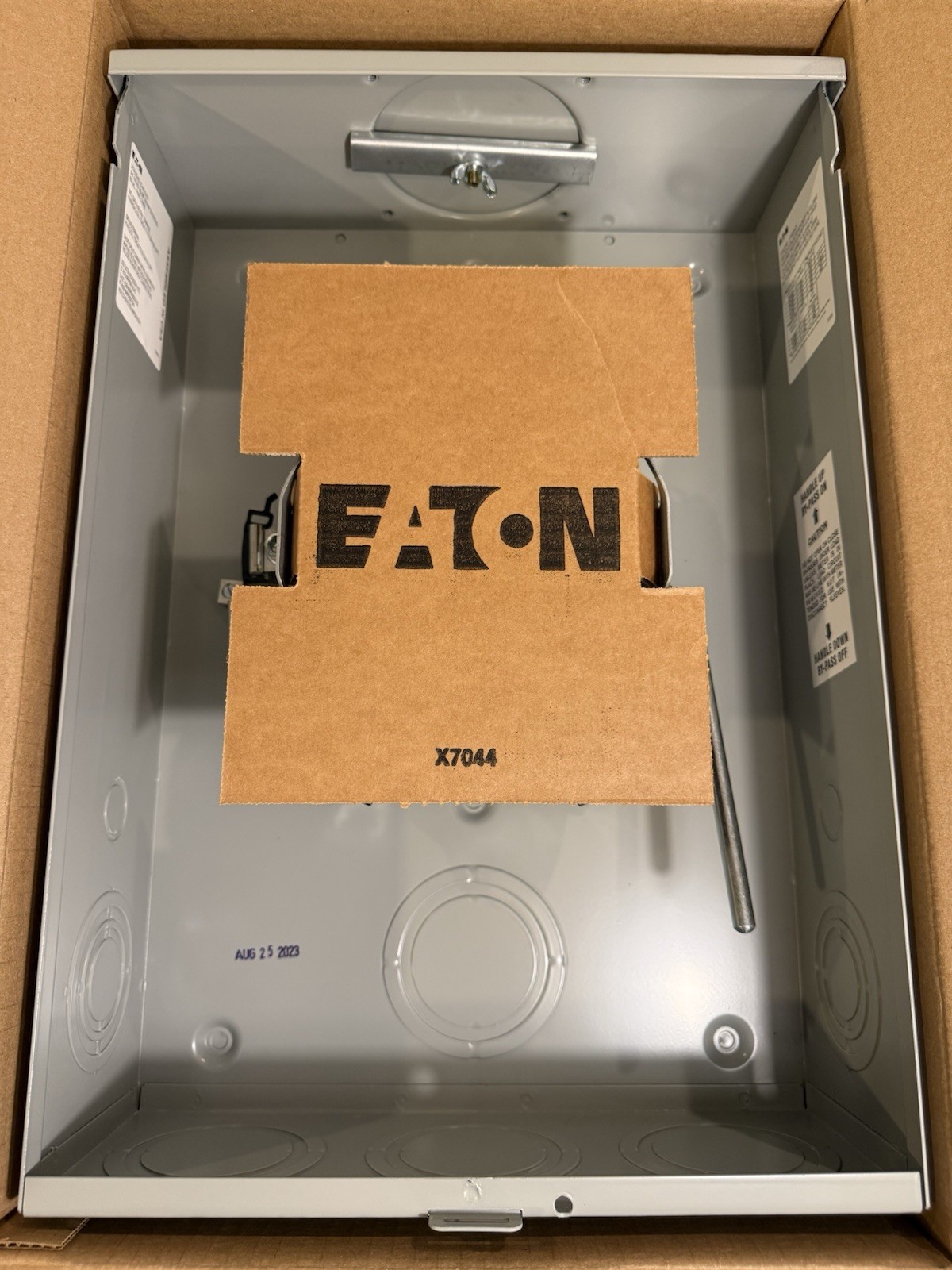 Eaton 200A Meter Socket Outdoor Steel Ringless NEMA 3R UTH4213UCH