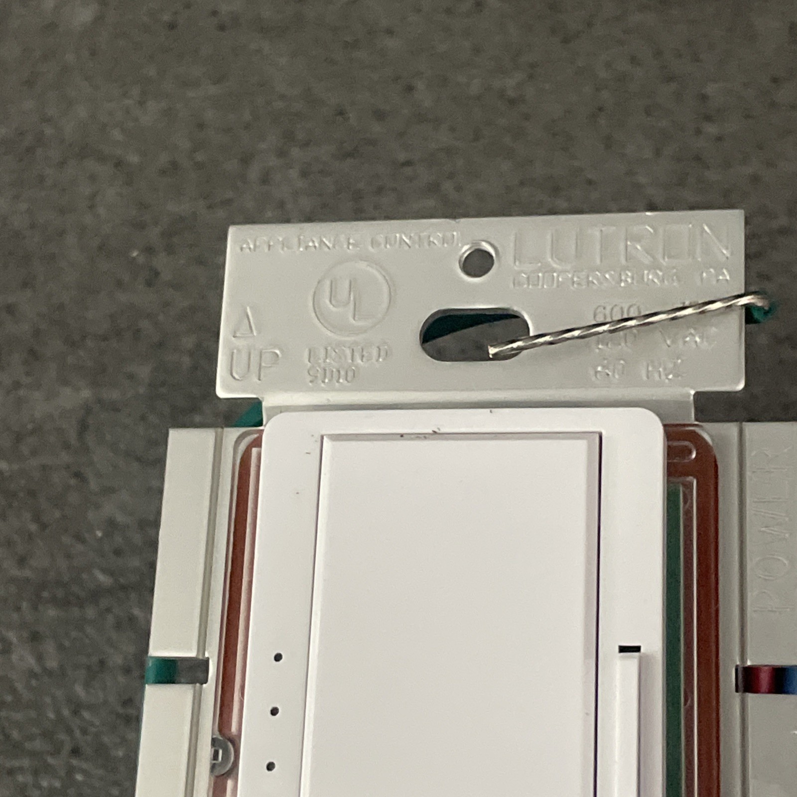 RALV-600LM-WH RadioRA/Lutron Multi-Location Dimmer 600VA/450W, White