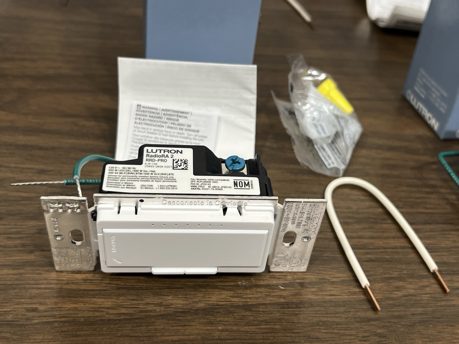 Lutron RRD-PRO-WH New In Box ( PRICE FOR 1 UNIT )