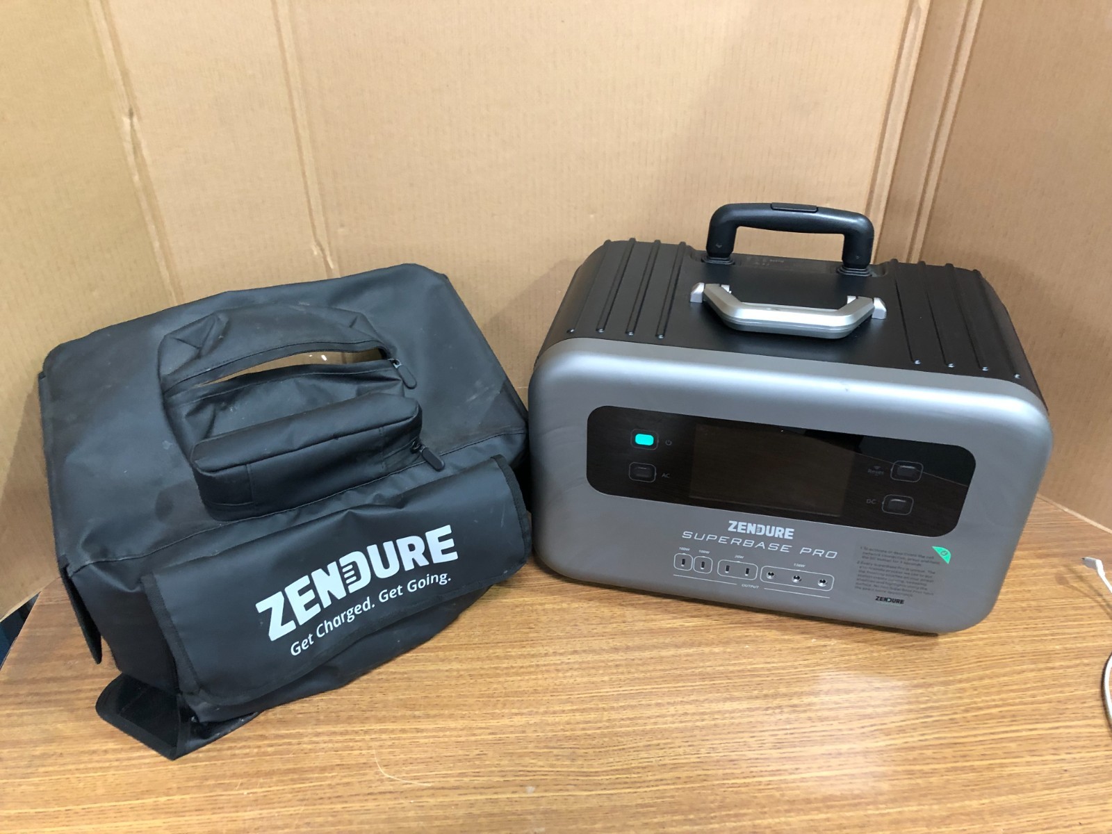 Zendure Superbase Pro 2000 Portable Power Station – PARTS