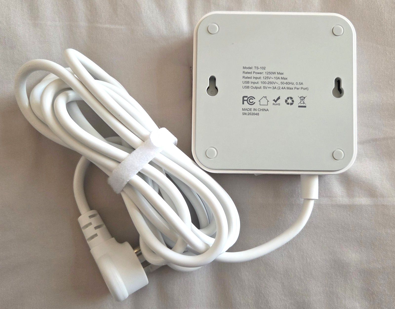 5pc LOT Tessan & Mifaso Multi Outlet Power Strip with Wide Outlet & USB Charging