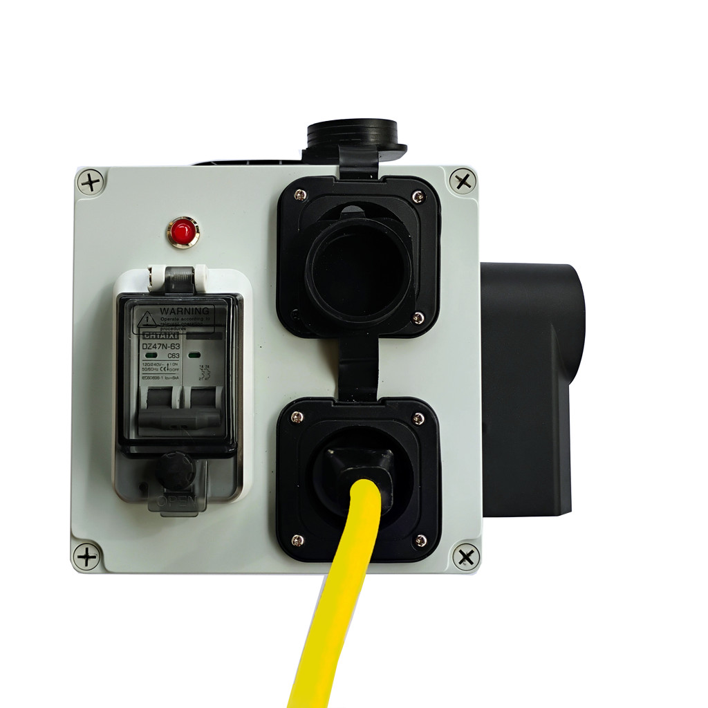 EZ 240 V- Power Doubler Joiner Step Up Converts Dual 120V outlets to 240V Outlet
