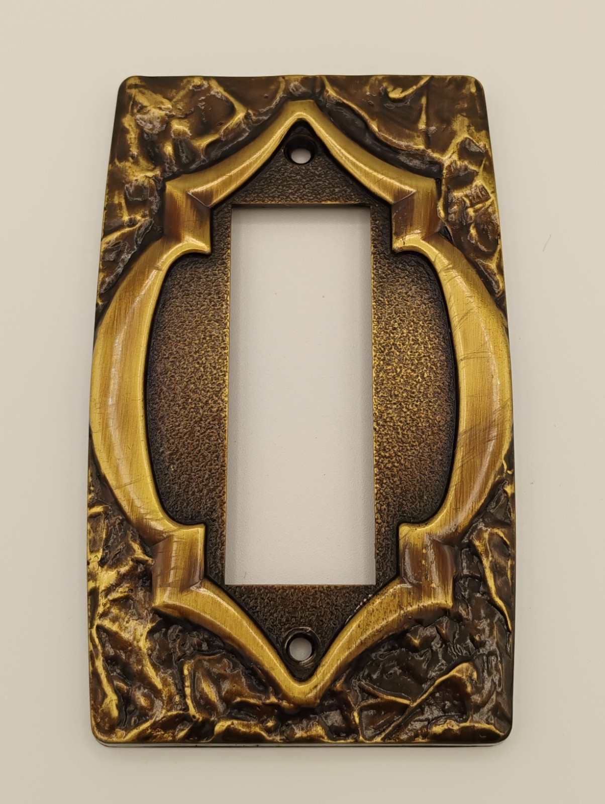 VTG Amerock Monterey Collection Antique Brass 1-Gang Rocker Light Switch Plate