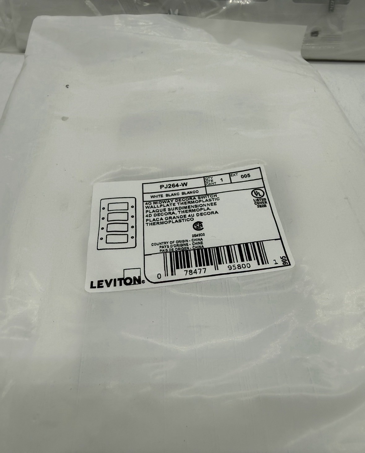 Leviton 4-Gang Decora Wallplate, Midway Size, Thermoplastic Nylon, White 8 PACK