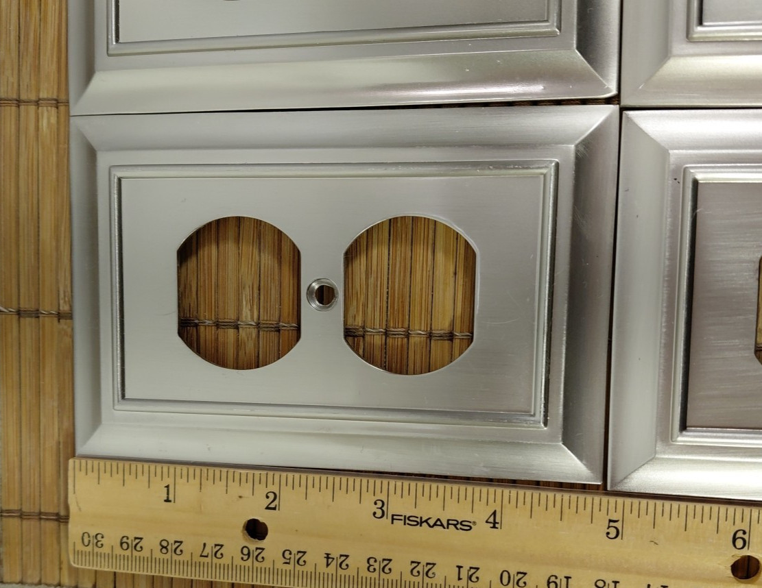 LHMC Outlet Covers Lot of 10 Brushed Nickel Wall Plate 2005 Liberty Silver Color