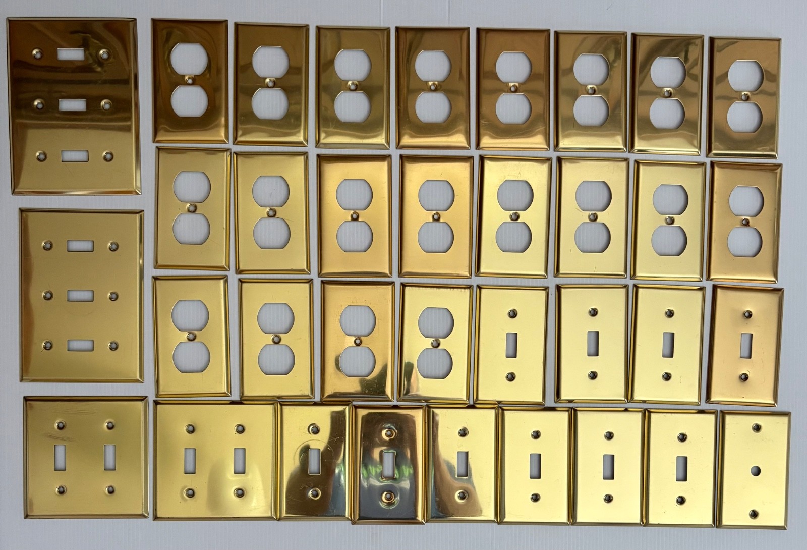 LOT of 35 VINTAGE SOLID BRASS GOLD TONE SWITCH PLATE & PLUG OUTLET COVERS