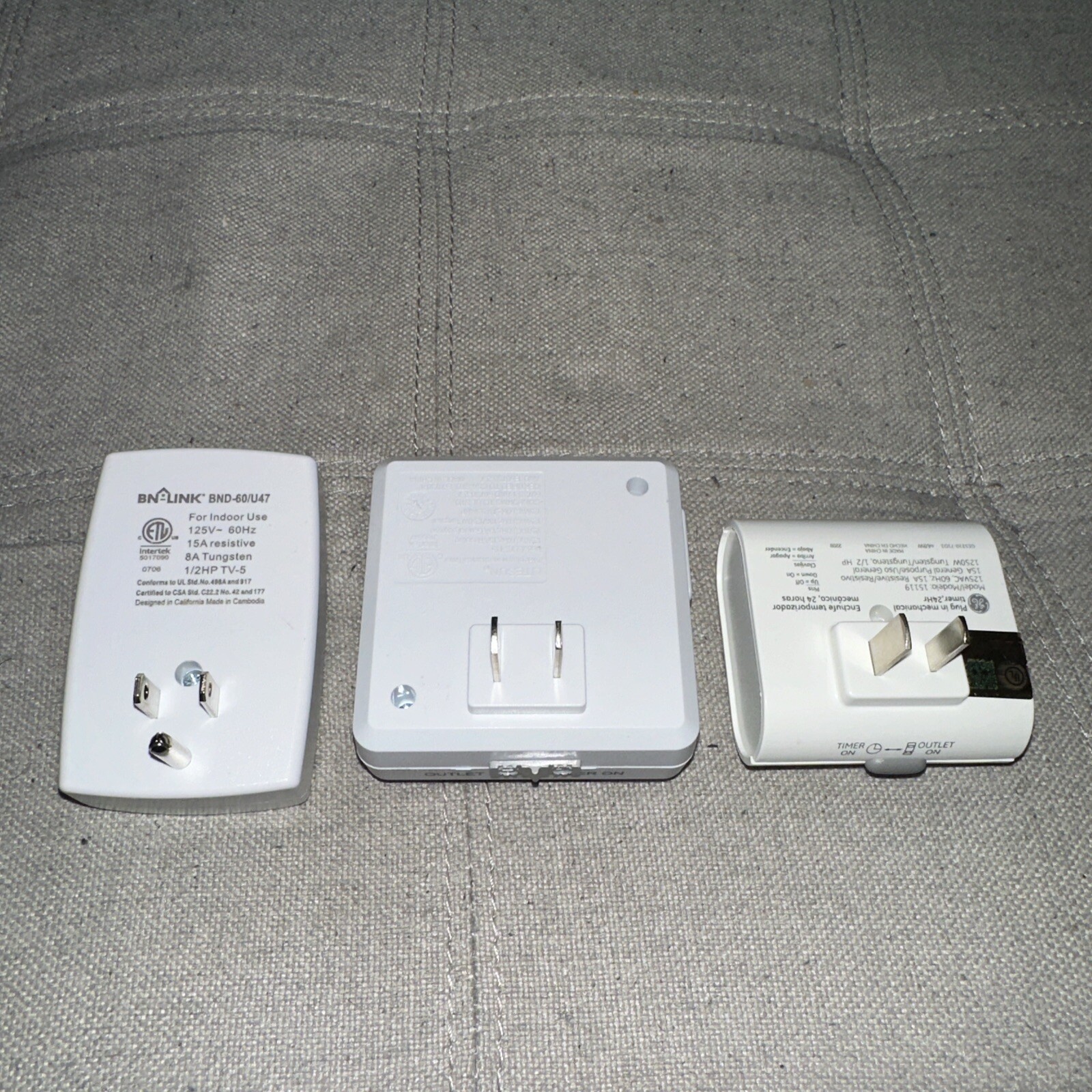 3 Automatic Light Timers Outlet 24 Hours. Only Used Once.
