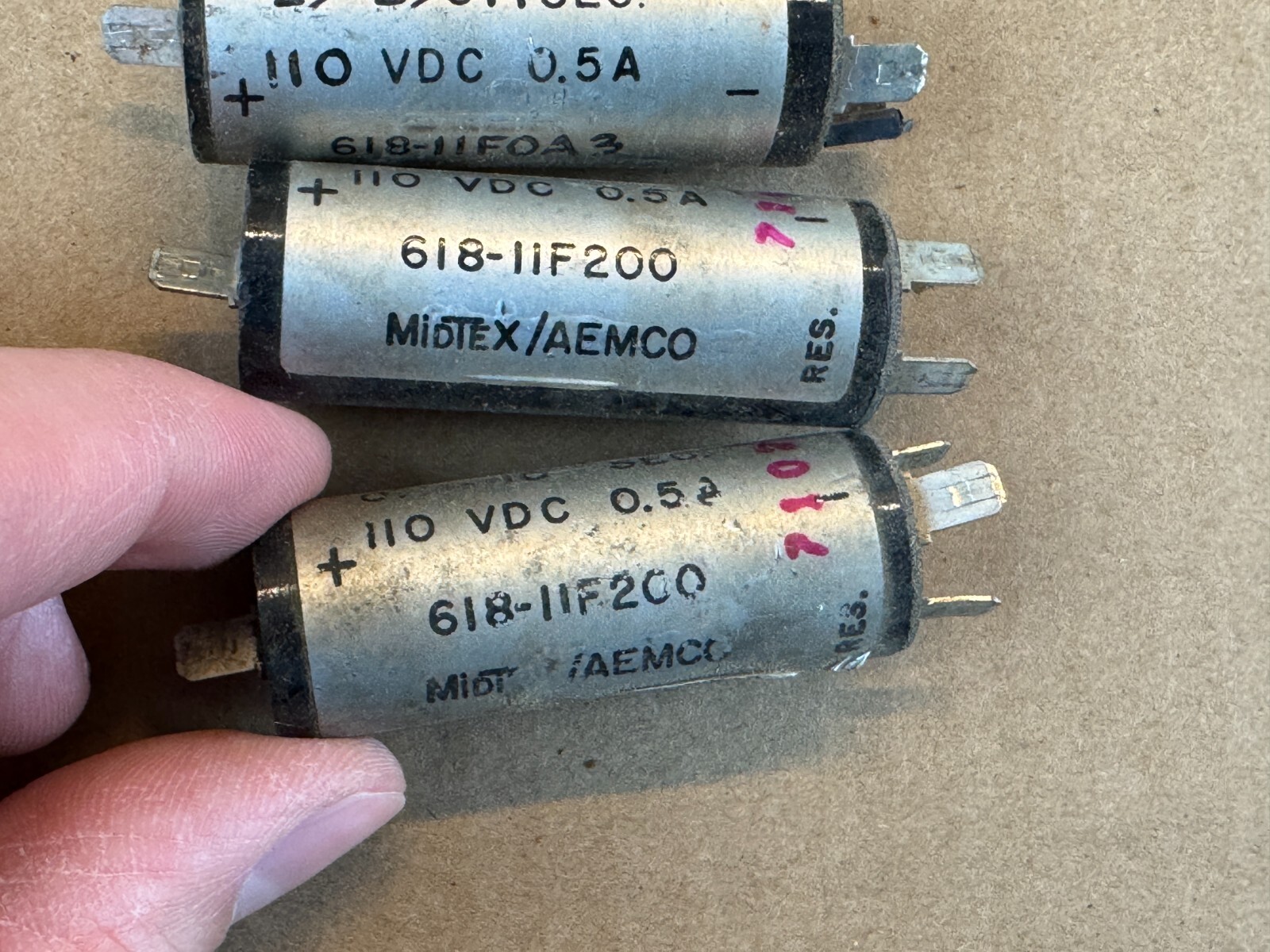3 Time Delay Midtex Aemco Relays 618-11F200 618-11F0A3 110VAC 0.5A .1-10 Sec