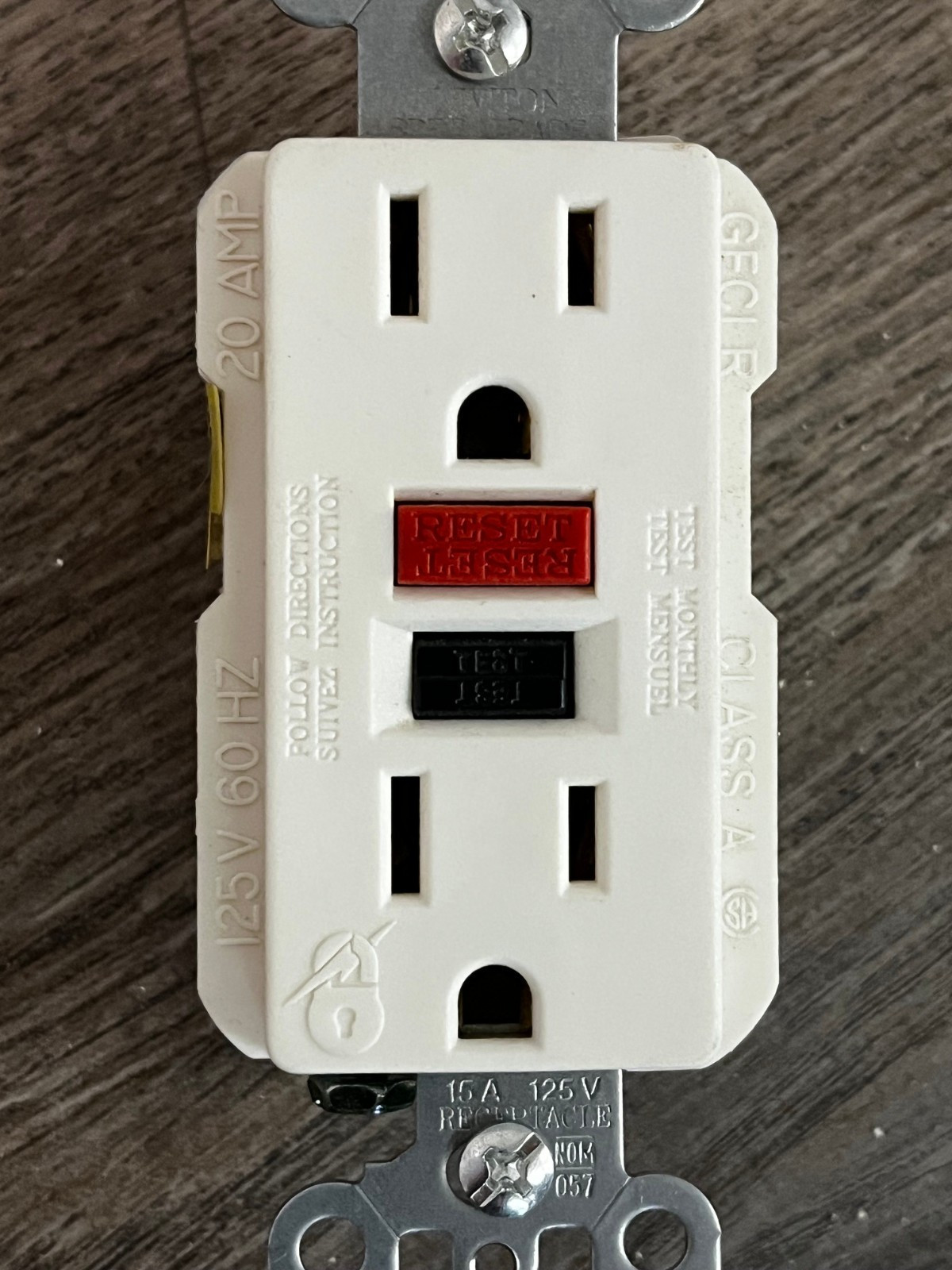 Leviton Decora SmartlockPro 15 amps 125 V Duplex Light Almond GFCI Outlet 3 PACK