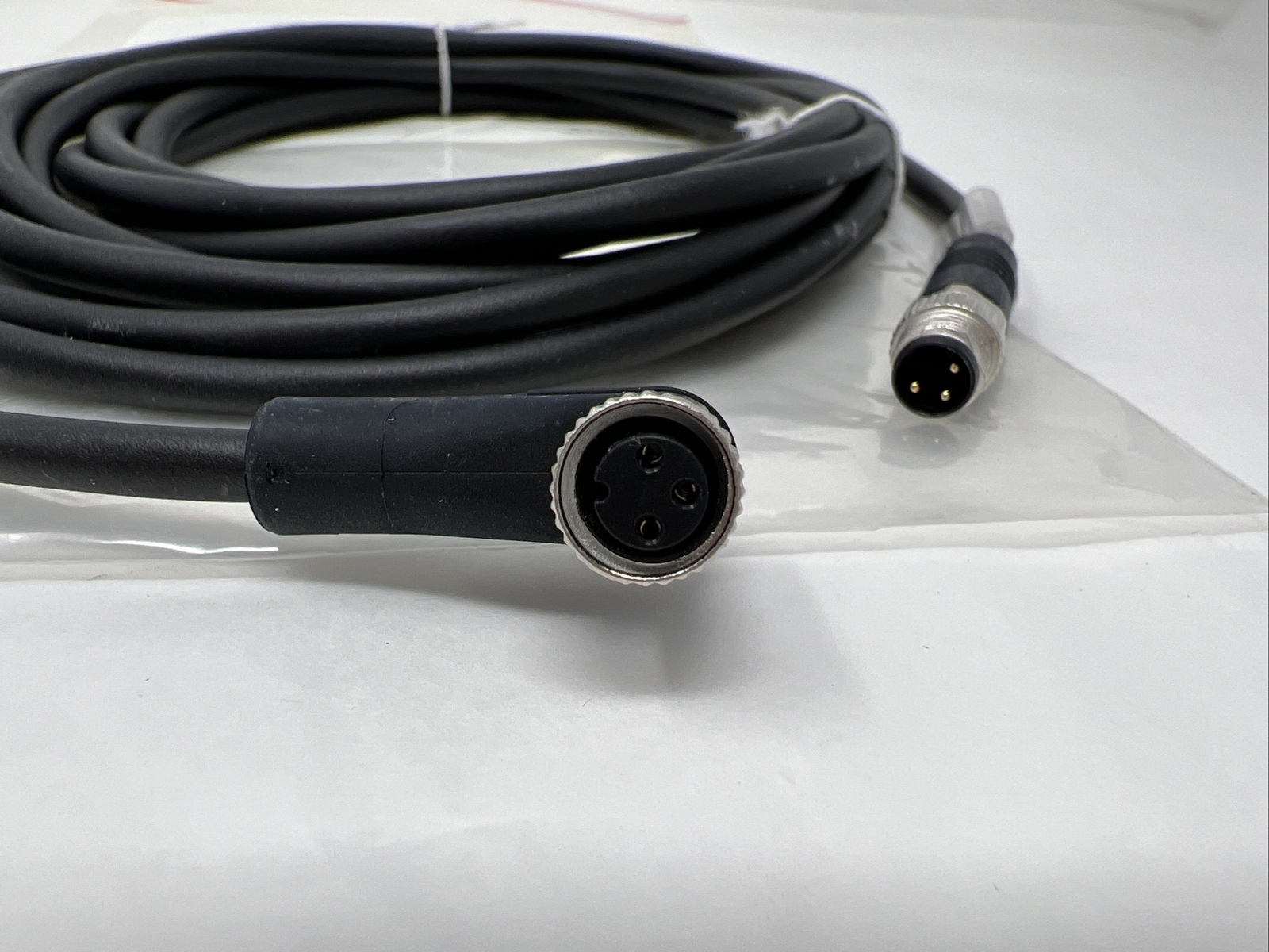 Binder Connector 79-5050-40-03 Three Prong Screw Type Connector 477568