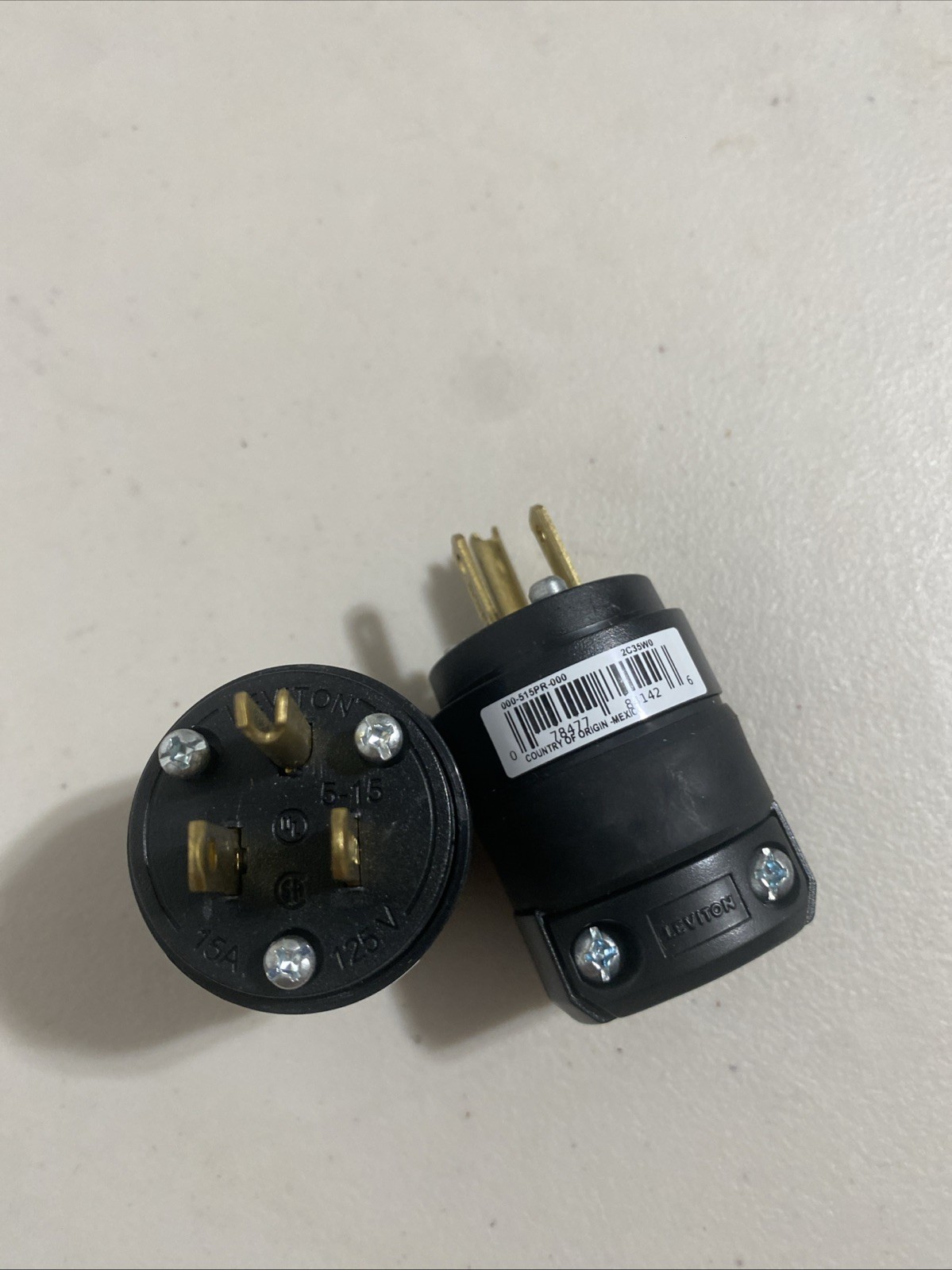 Leviton 515PR 15 Amp 2C35WO Lot -2