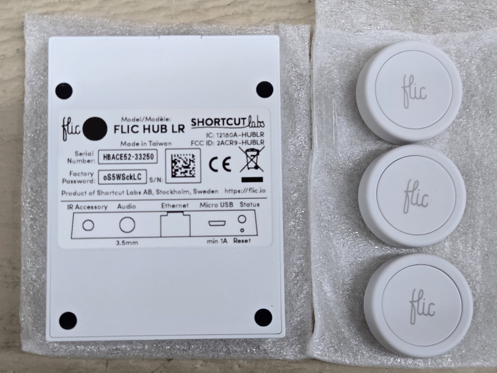 Flic Button LR Kit | Flic Hub LR with 3 Flic Smart Buttons Open Box Unused