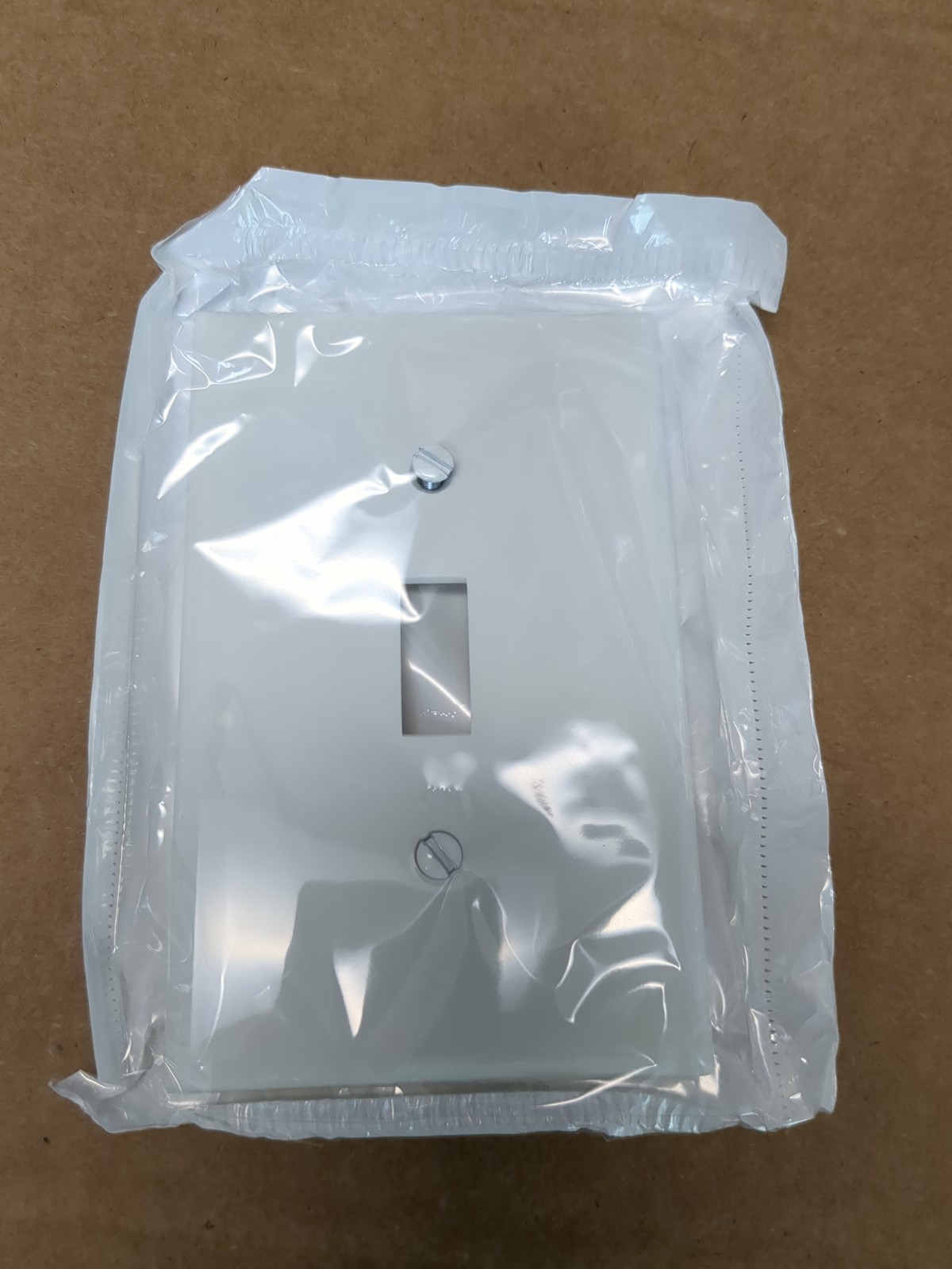 Box of 20 Leviton 1-Gang Midway WHITE Wall Plates Thermoplastic PJ1-W 022