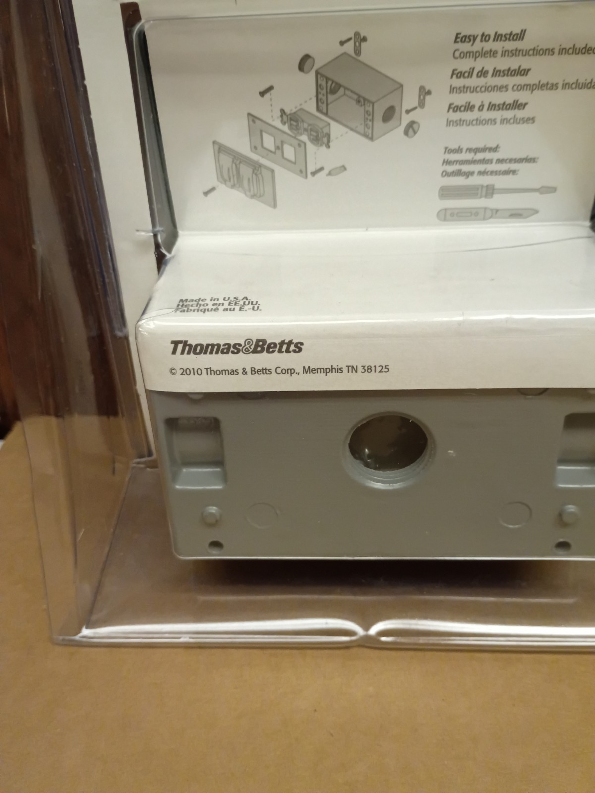 Exterior Duplex Outlet Kit No. CS312WH. 15A, 125 Volts AC Weatherproof NOS
